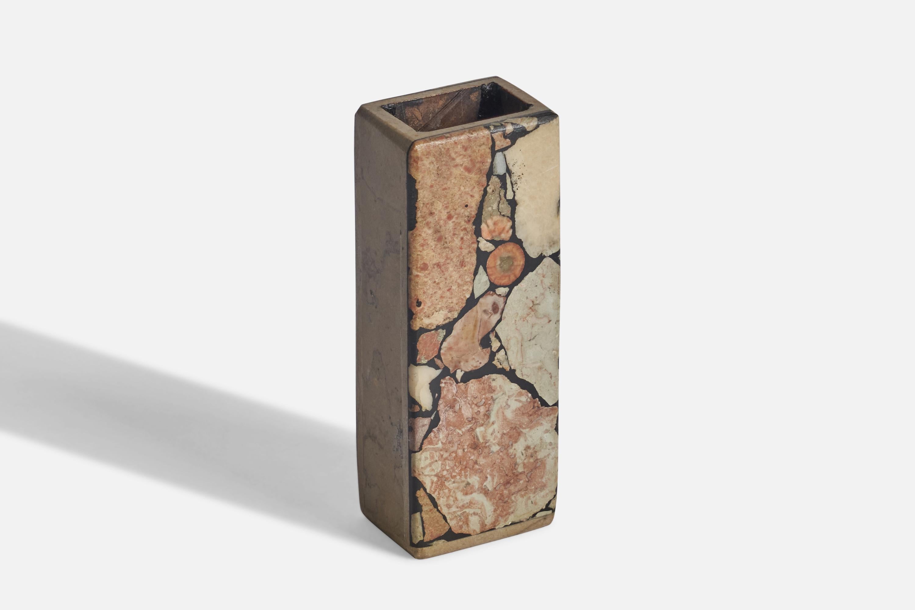 Postmoderne Designer suédois, vase, pierre fossile, Suède, 1970 en vente