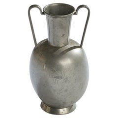 Designer suédois, vase, étain, Suède, 1935