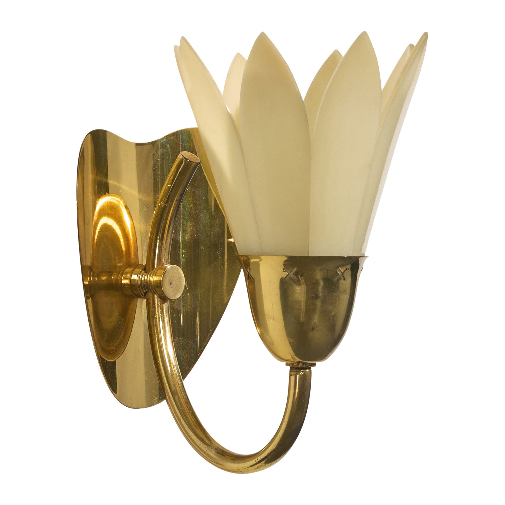 Lampada da parete di design svedese, ottone, acrilico, Svezia, anni '1950