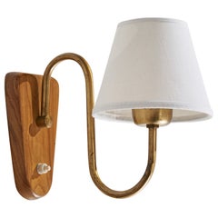Schwedische Designerin, Wandleuchte, Messing, Ulme, Stoff, Schweden, 1940er Jahre