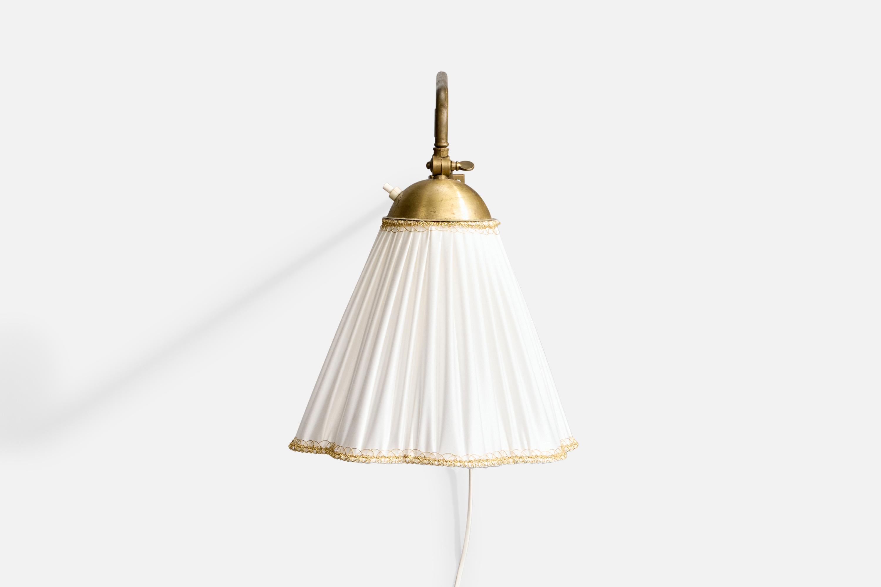 Suédois Swedish Designer, Wall Light, Brass, Fabric, Sweden, 1940s en vente