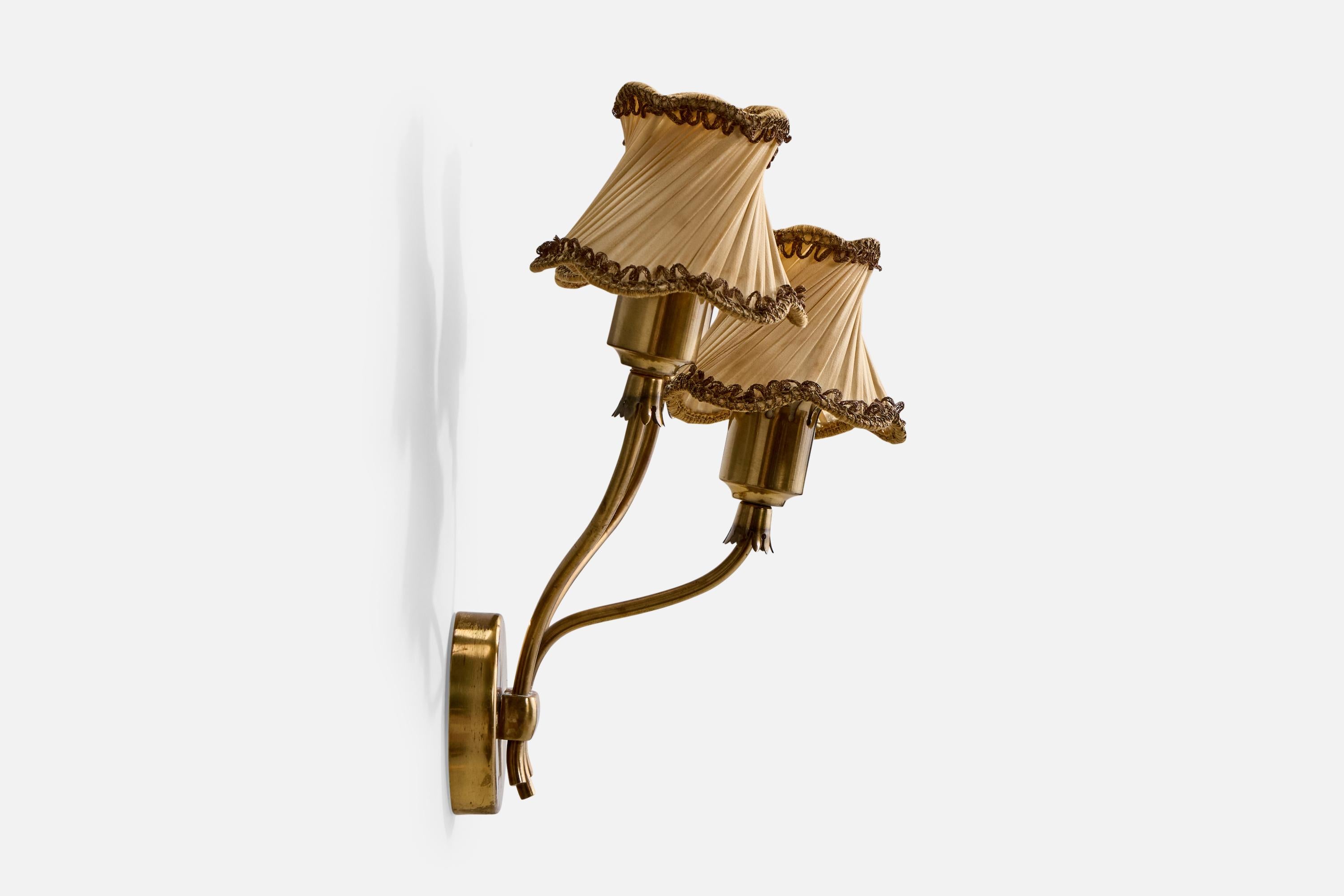 Suédois Swedish Designer, Wall Light, Brass, Fabric, Sweden, 1940s en vente