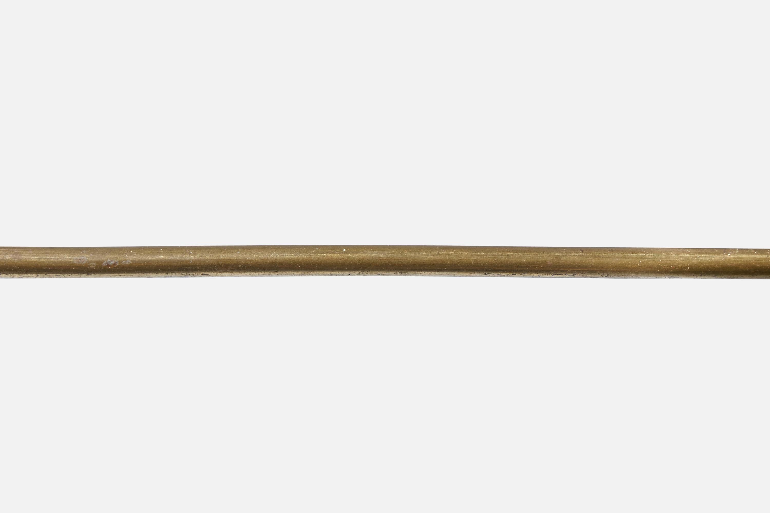 Metà XX secolo Lampada da parete di design svedese, ottone, tessuto, Svezia, anni '1940 in vendita