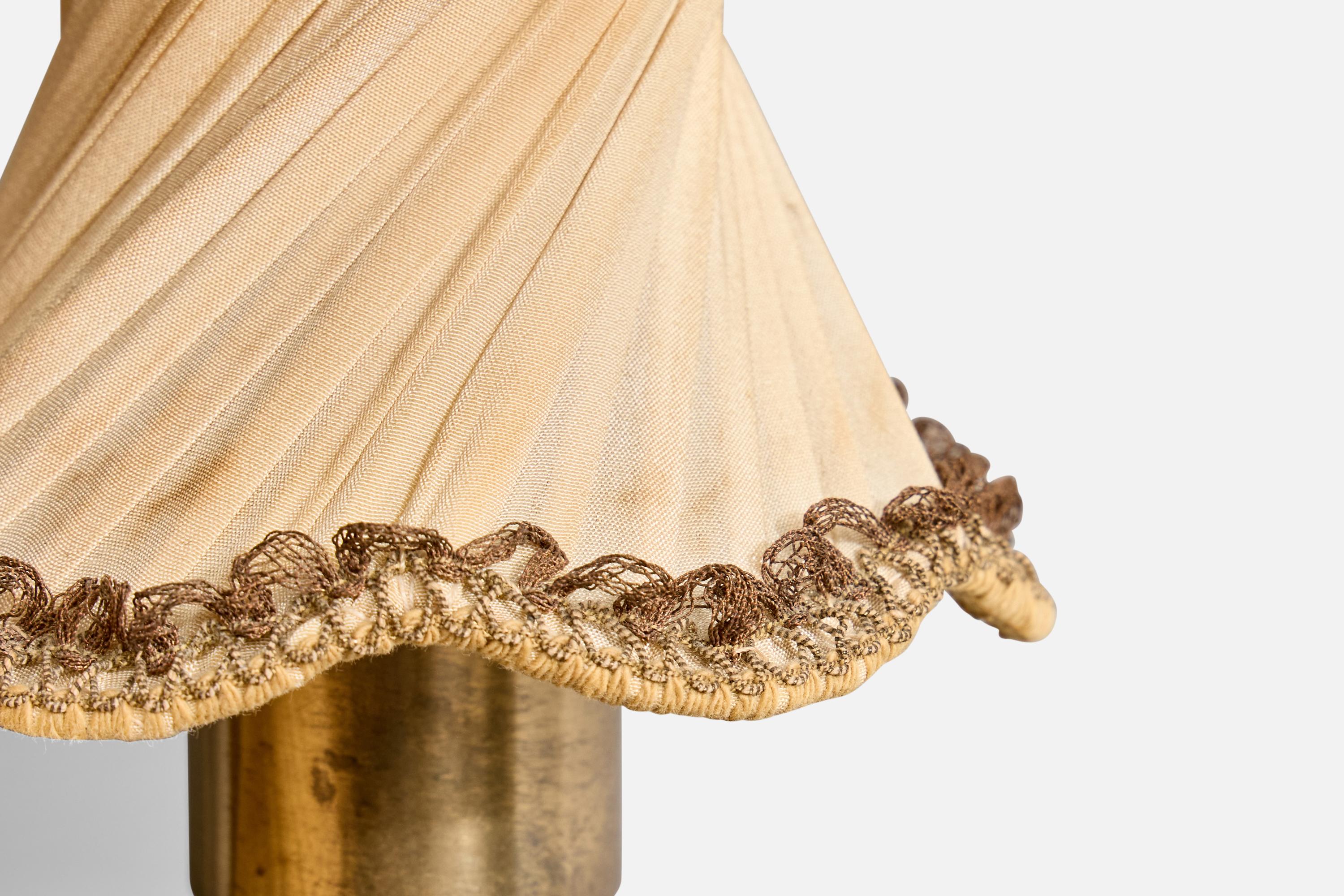 Laiton Swedish Designer, Wall Light, Brass, Fabric, Sweden, 1940s en vente