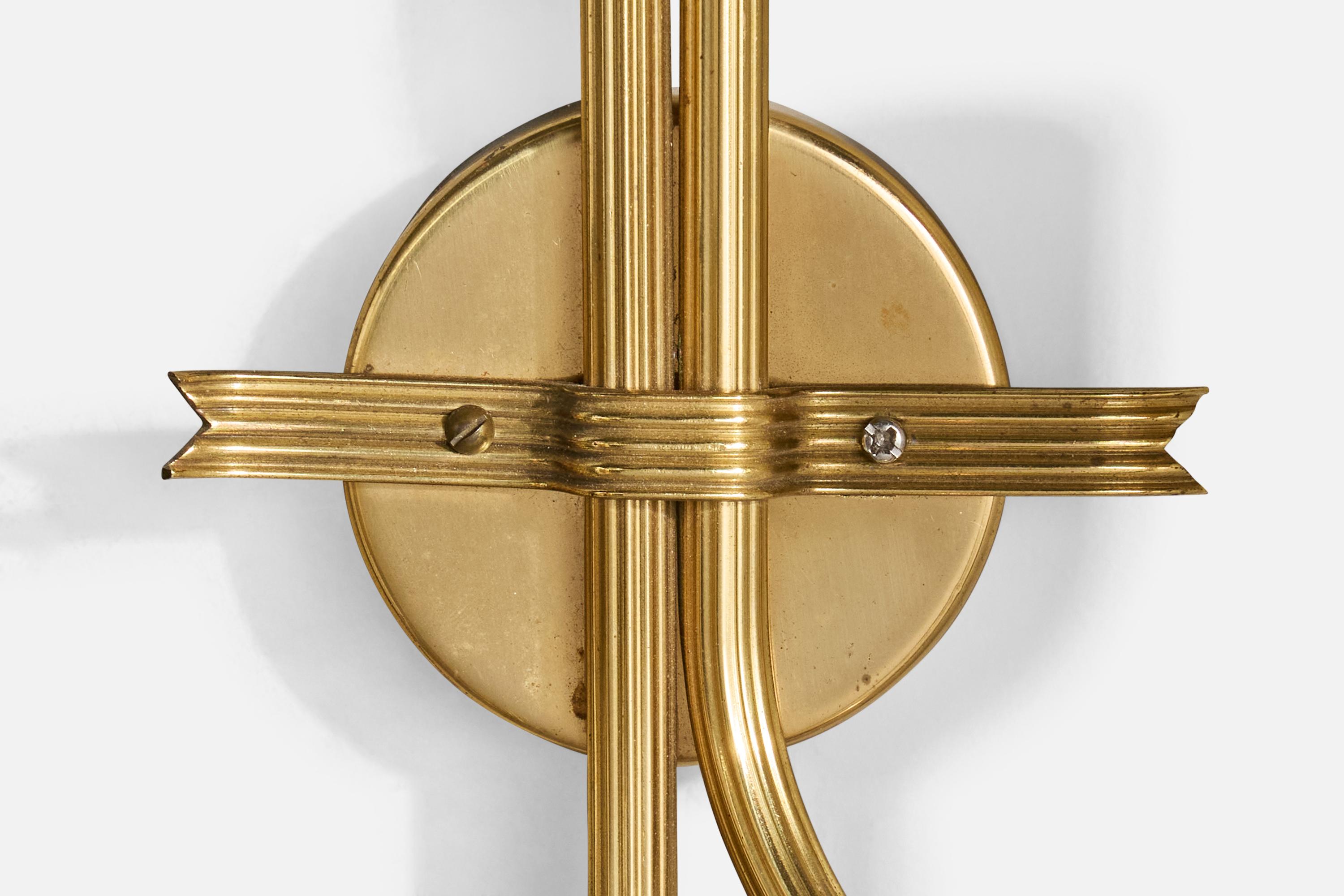 Lampada da parete di design svedese, ottone, tessuto, Svezia, anni '1940 in vendita 1