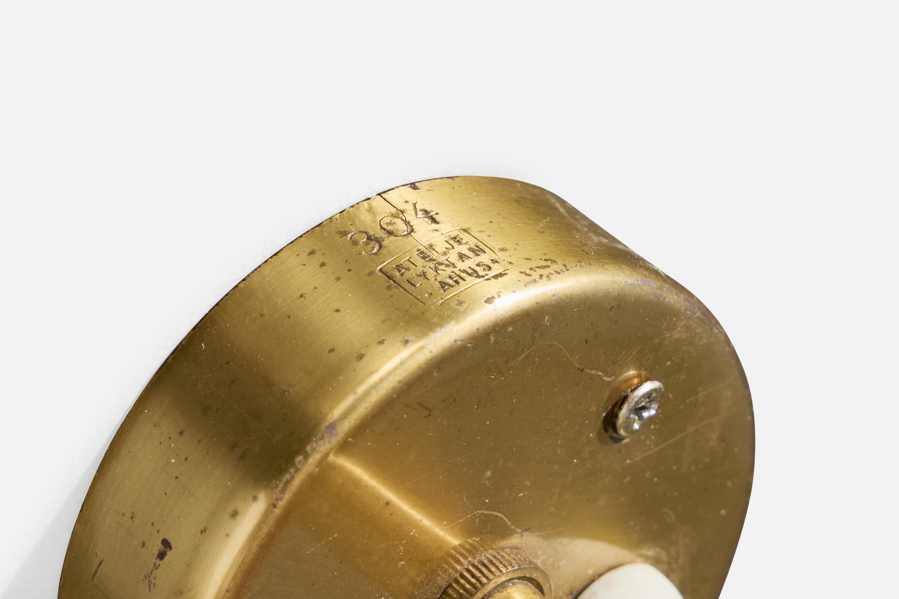 Swedish Designer, Wall Light, Brass, Fabric, Sweden, 1940s For Sale 3