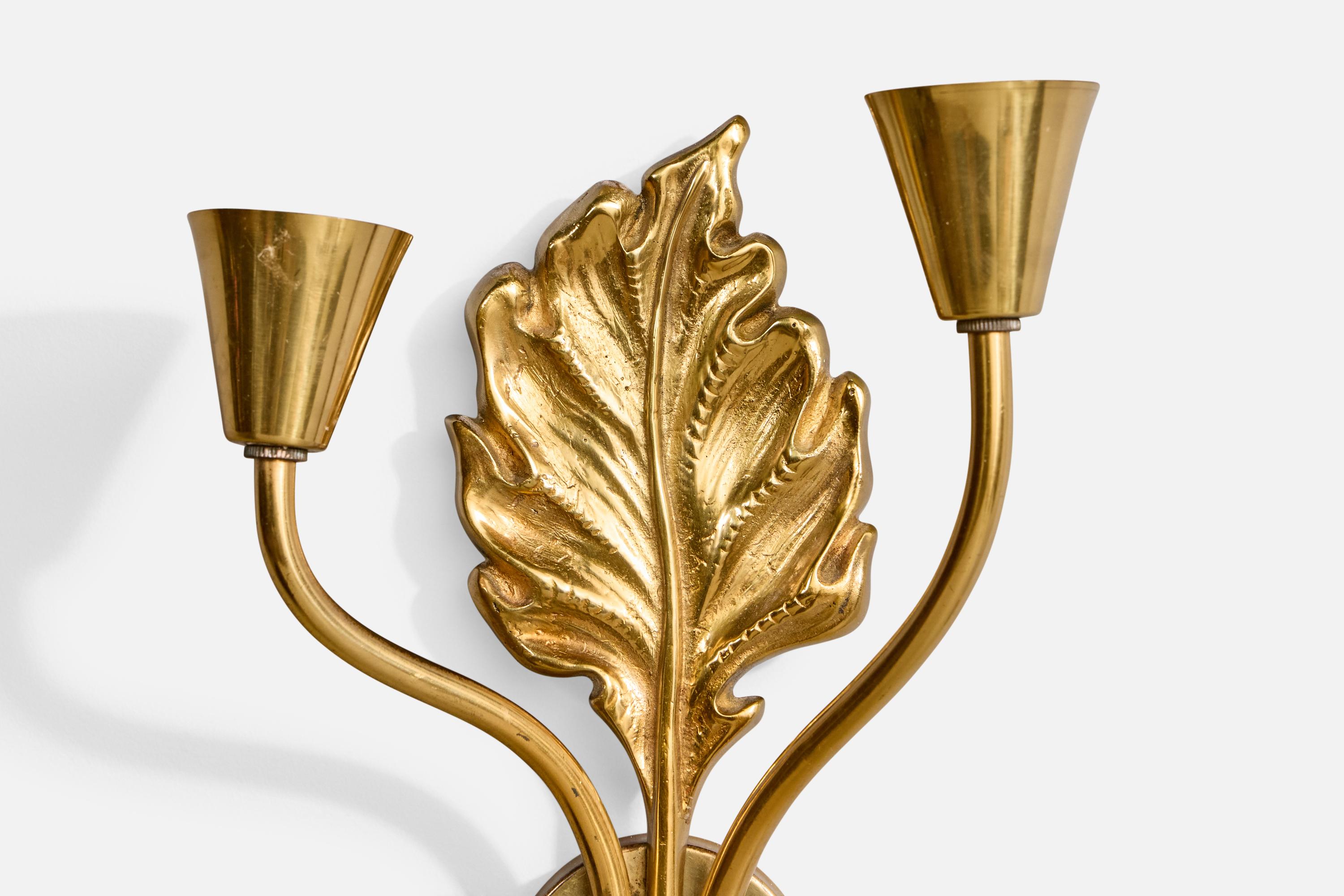 Metà XX secolo Swedish Designer, Wall Light, Brass, Fabric, Sweden, 1950s in vendita