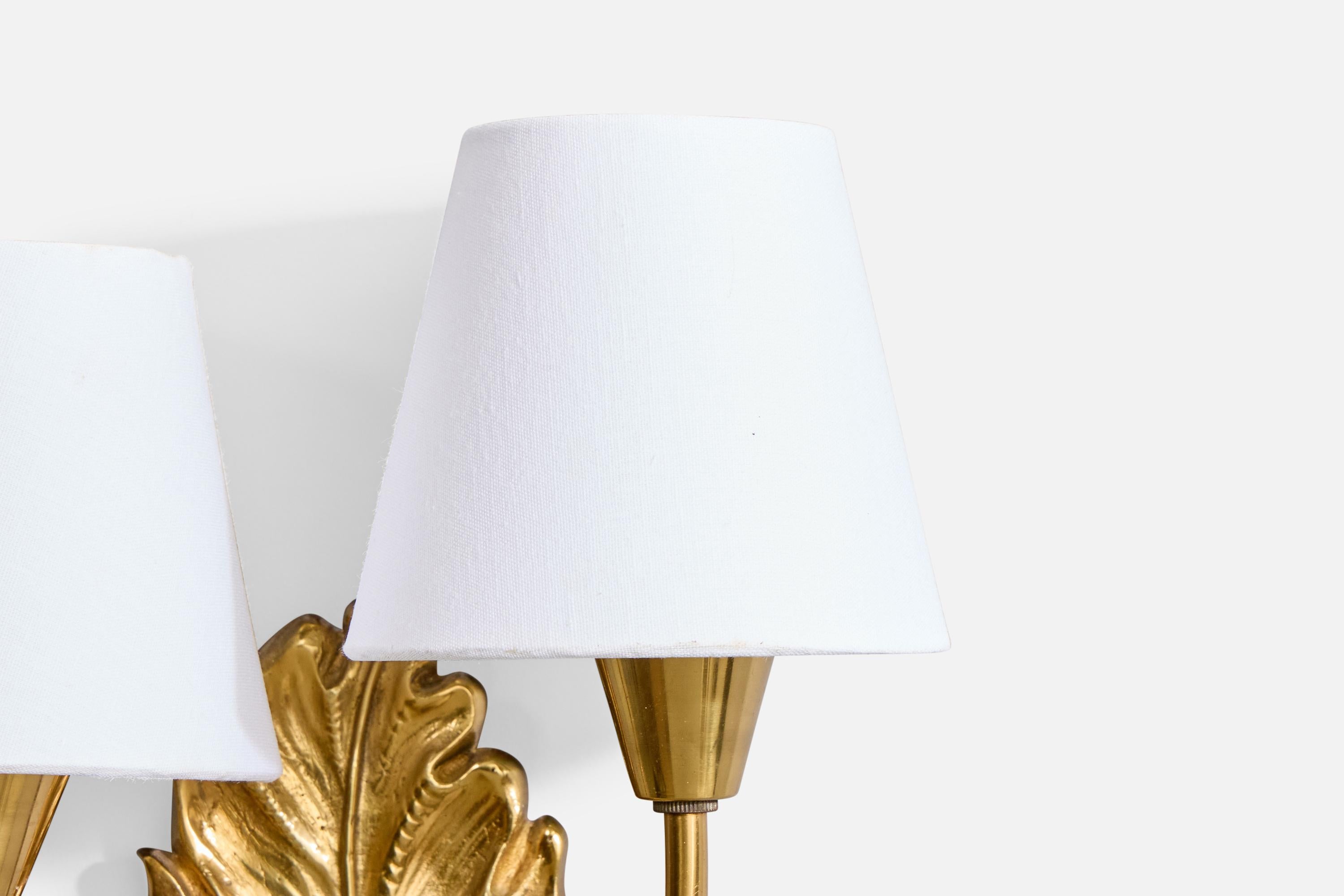 Ottone Swedish Designer, Wall Light, Brass, Fabric, Sweden, 1950s in vendita