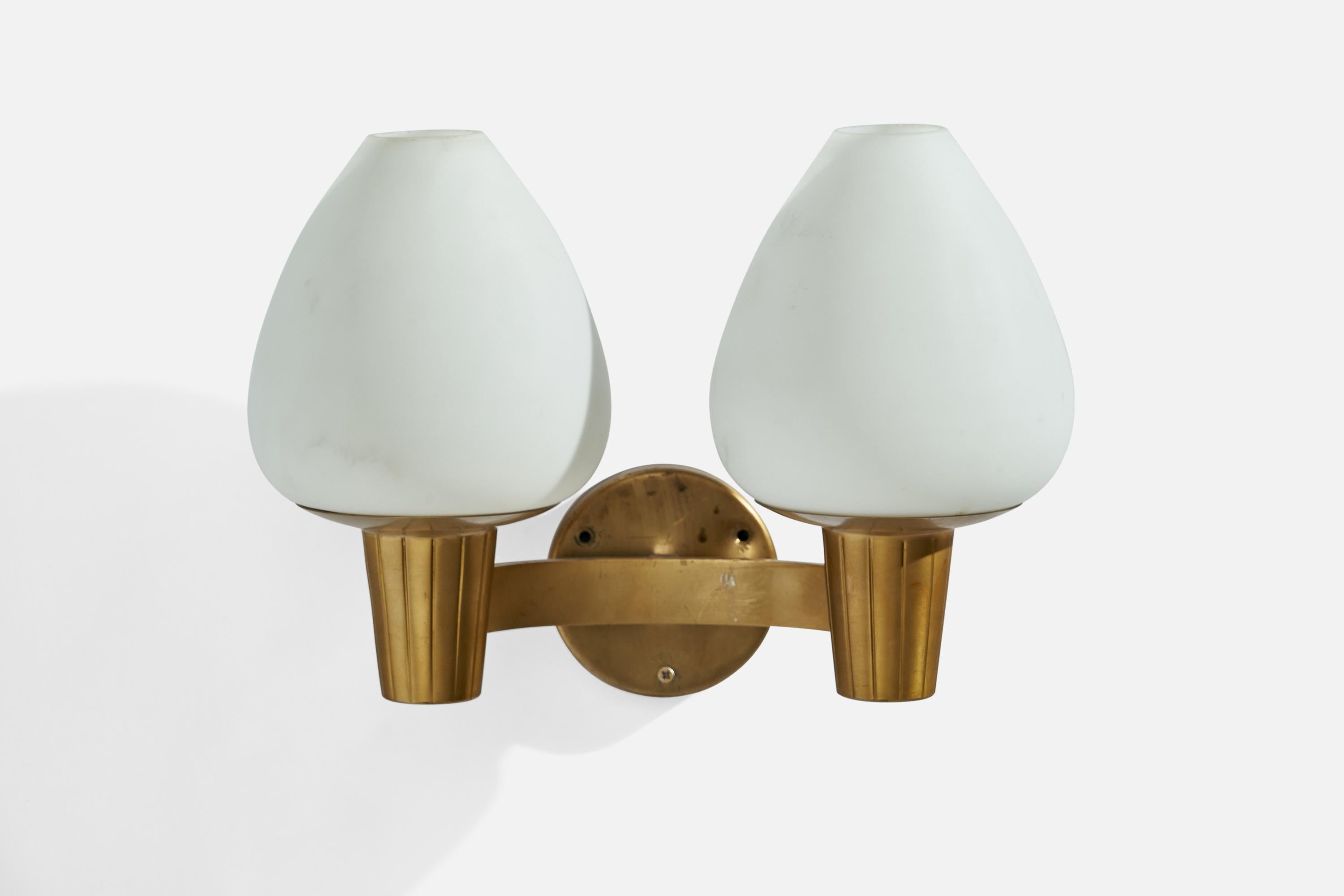 Scandinavian Modern Swedish Designer, Wall Light, Brass, Glass, Sweden, 1940s For Sale