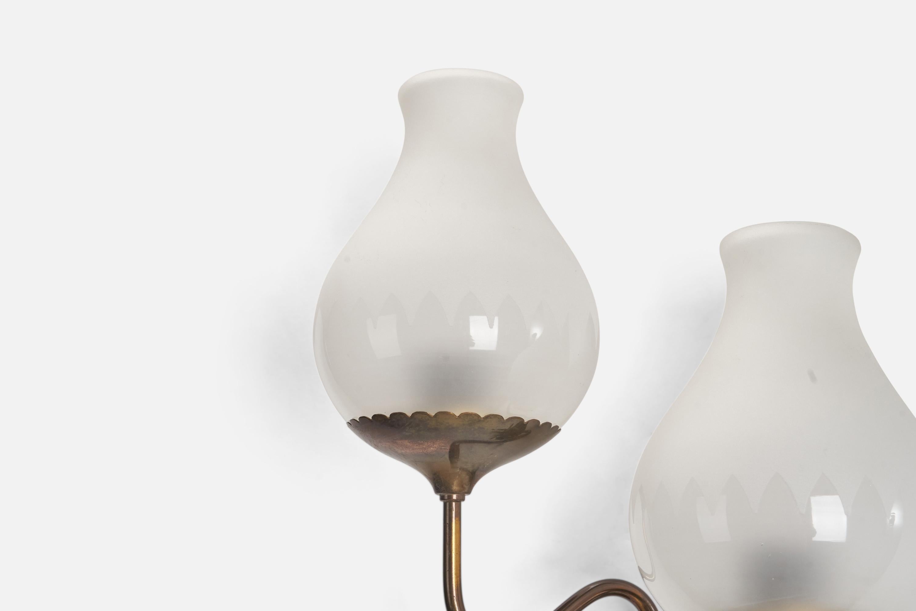 Swedish Designer, Wall Light, Brass, Glass, Sweden, 1940s For Sale 2
