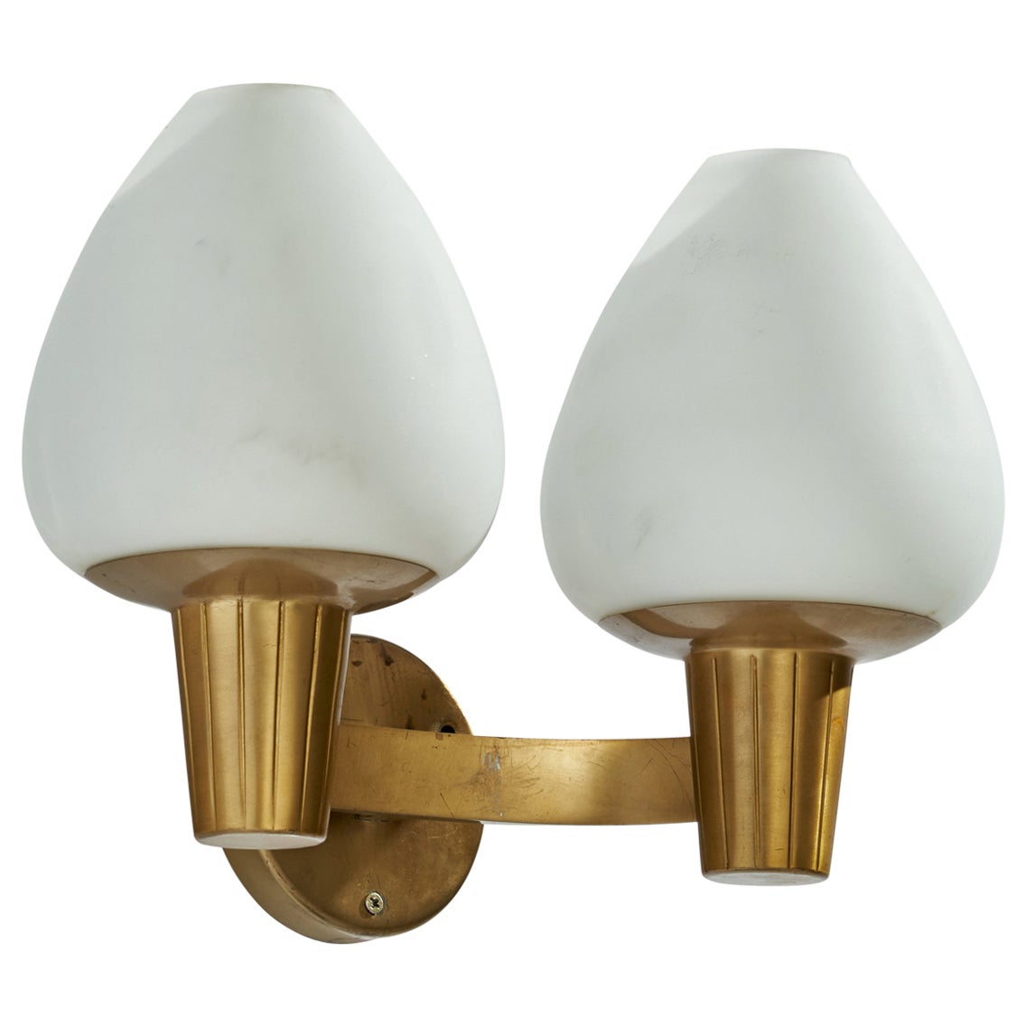 Designer svedese, lampada da parete, ottone, vetro, Svezia, anni '40