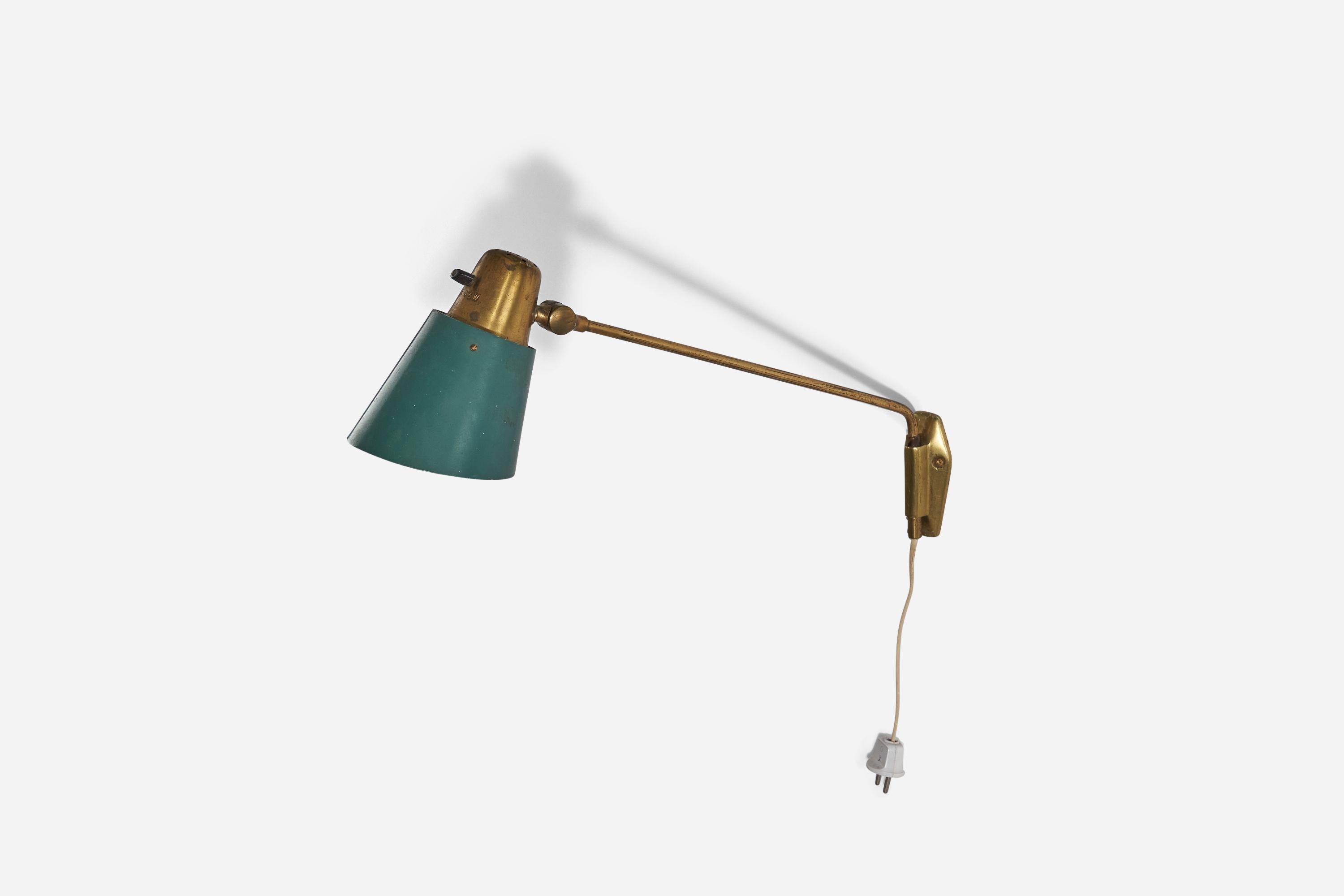 Swedish Designer, Wall Light, Brass, Green Lacquered Metal, Sweden, C. 1940s In Good Condition For Sale In High Point, NC