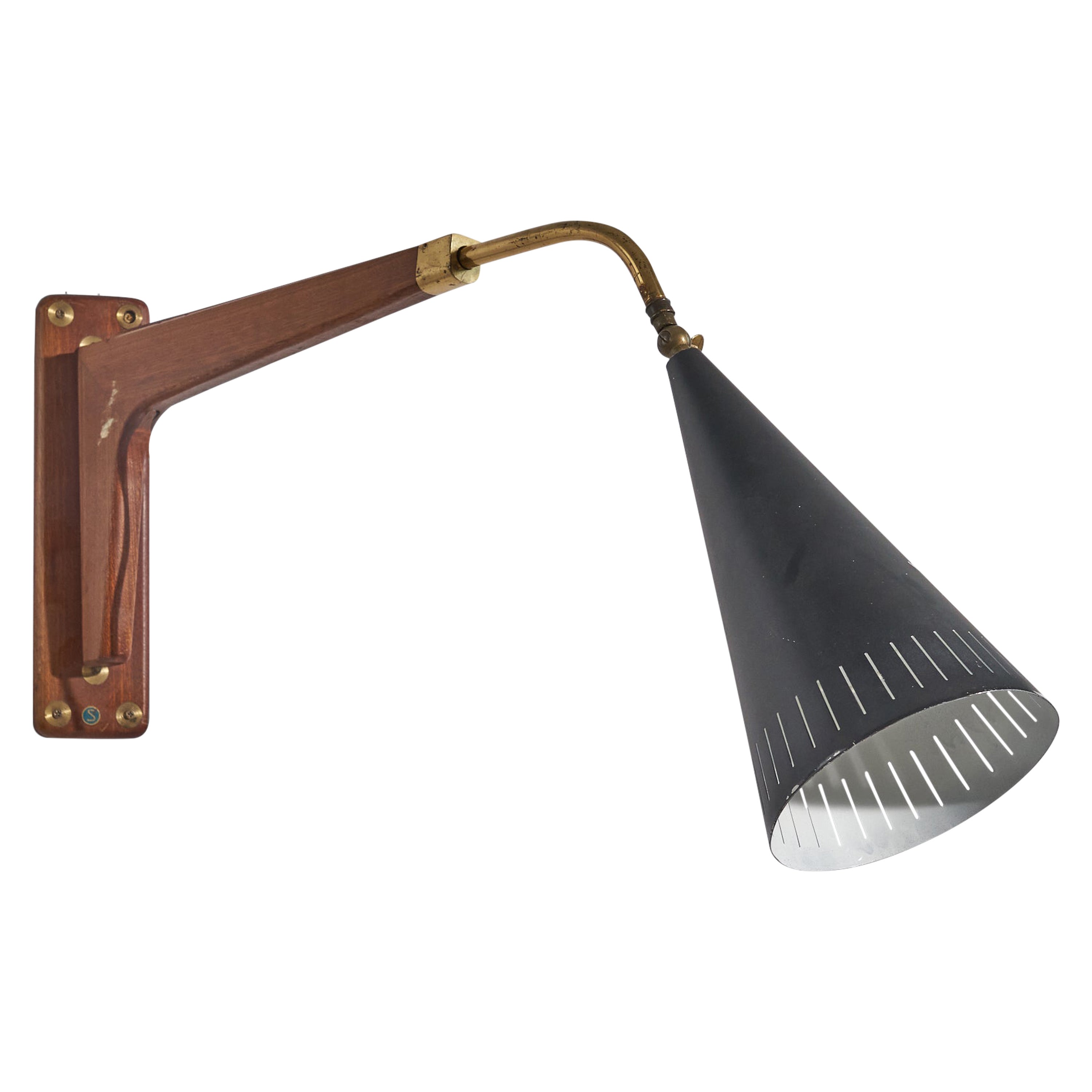 Lampada da parete di design svedese, ottone, metallo, legno, Svezia, anni '40 ca.