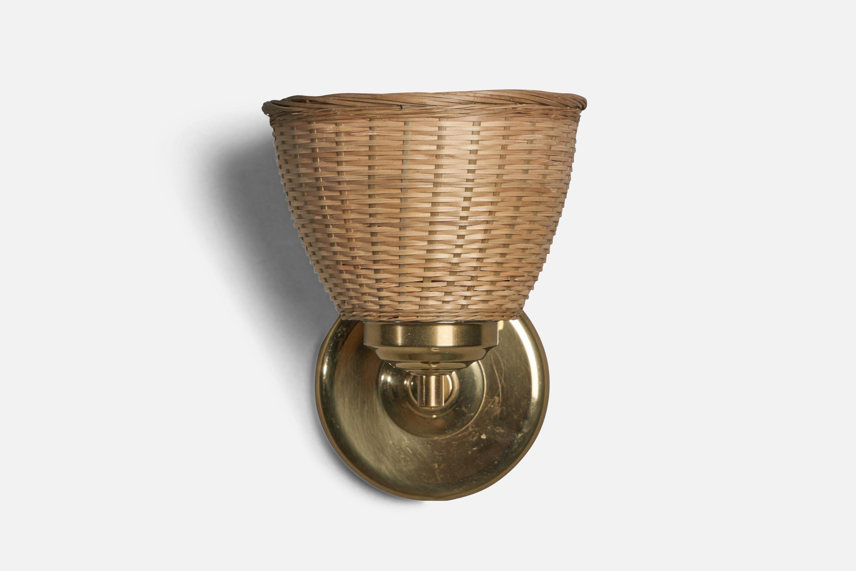 Swedish Designer, Wall Light, Brass, Rattan, 1960s In Good Condition For Sale In High Point, NC