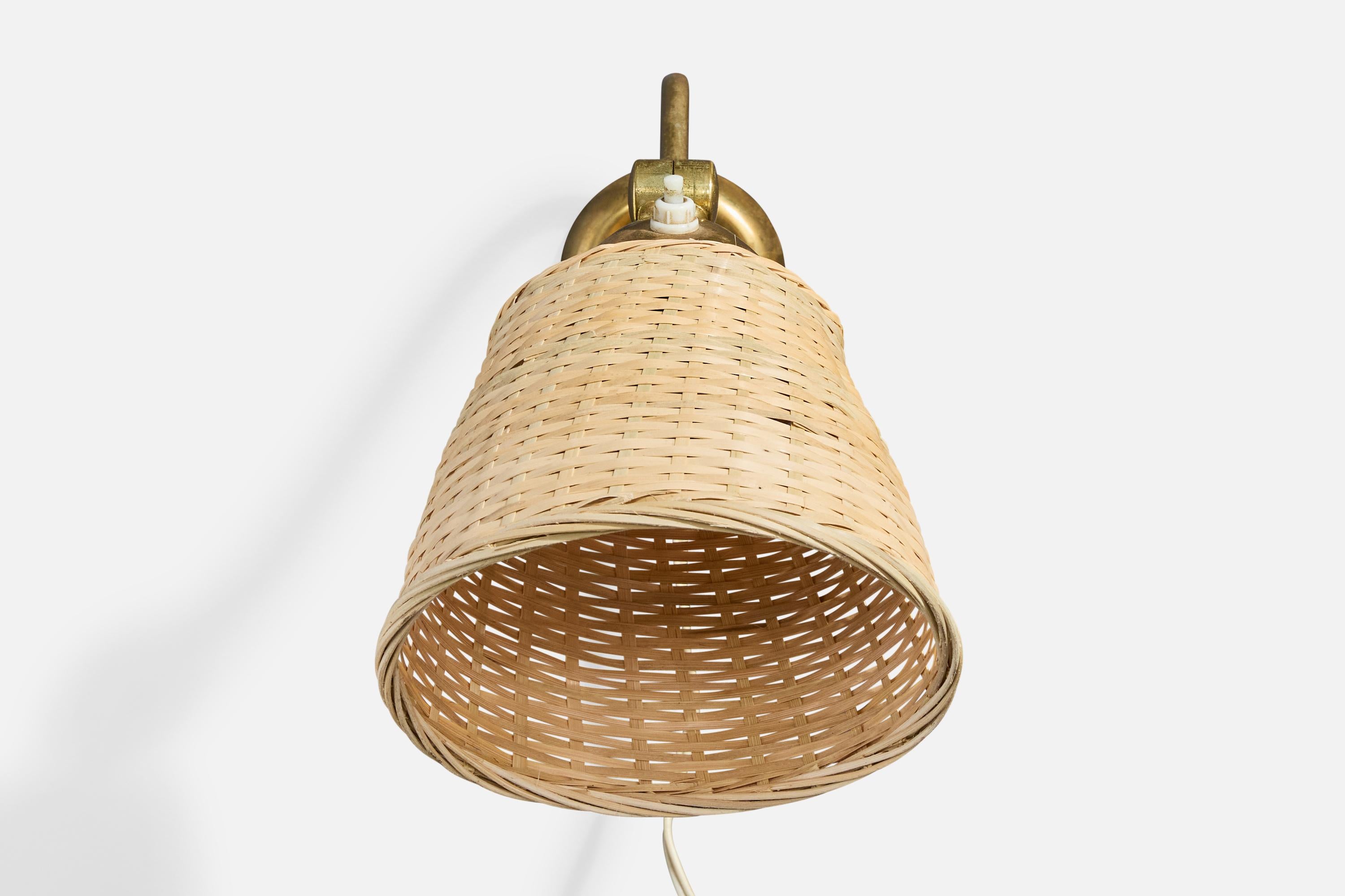 Swedish Designer, Wall Light, Brass, Rattan, Sweden, 1940s In Good Condition For Sale In High Point, NC