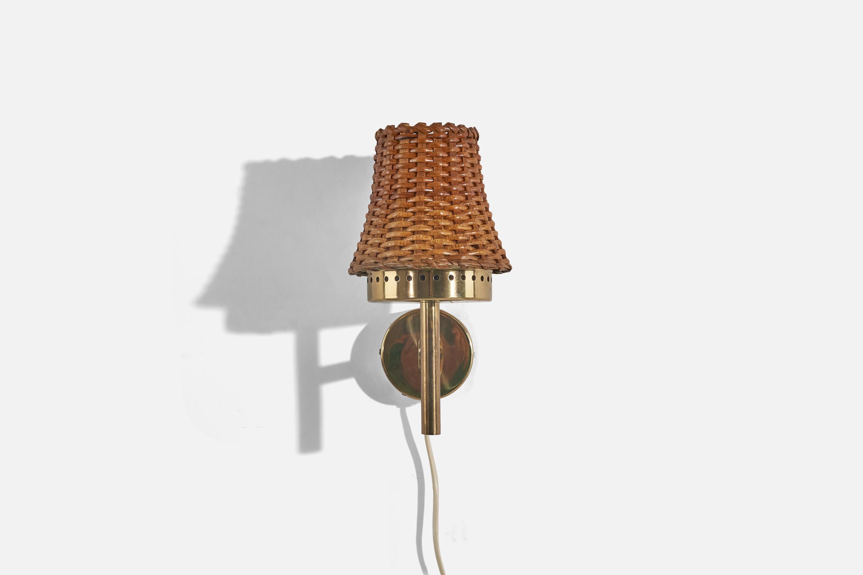 Swedish Designer, Wall Light, Brass, Rattan, Sweden, C. 1960s In Good Condition For Sale In High Point, NC