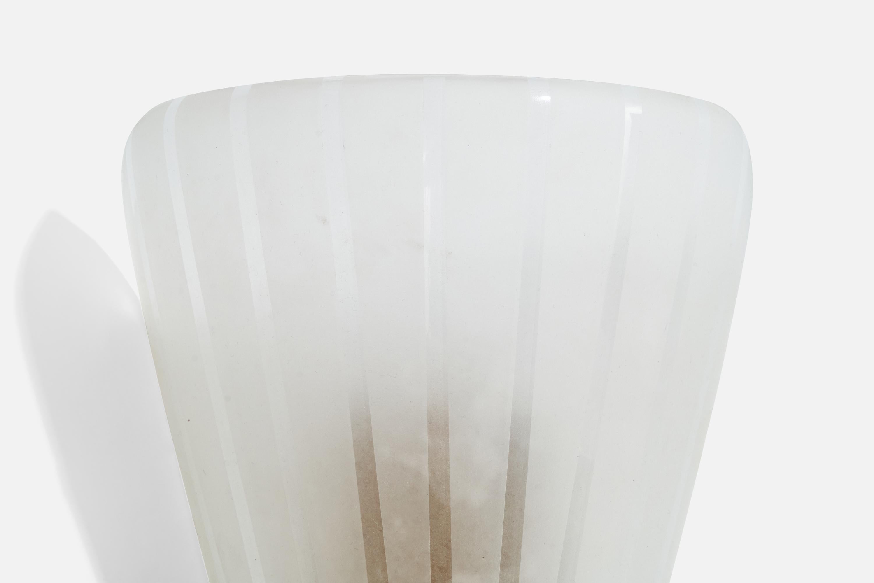 Swedish Designer, Wall Light, Brass, Sweden, 1940s 1