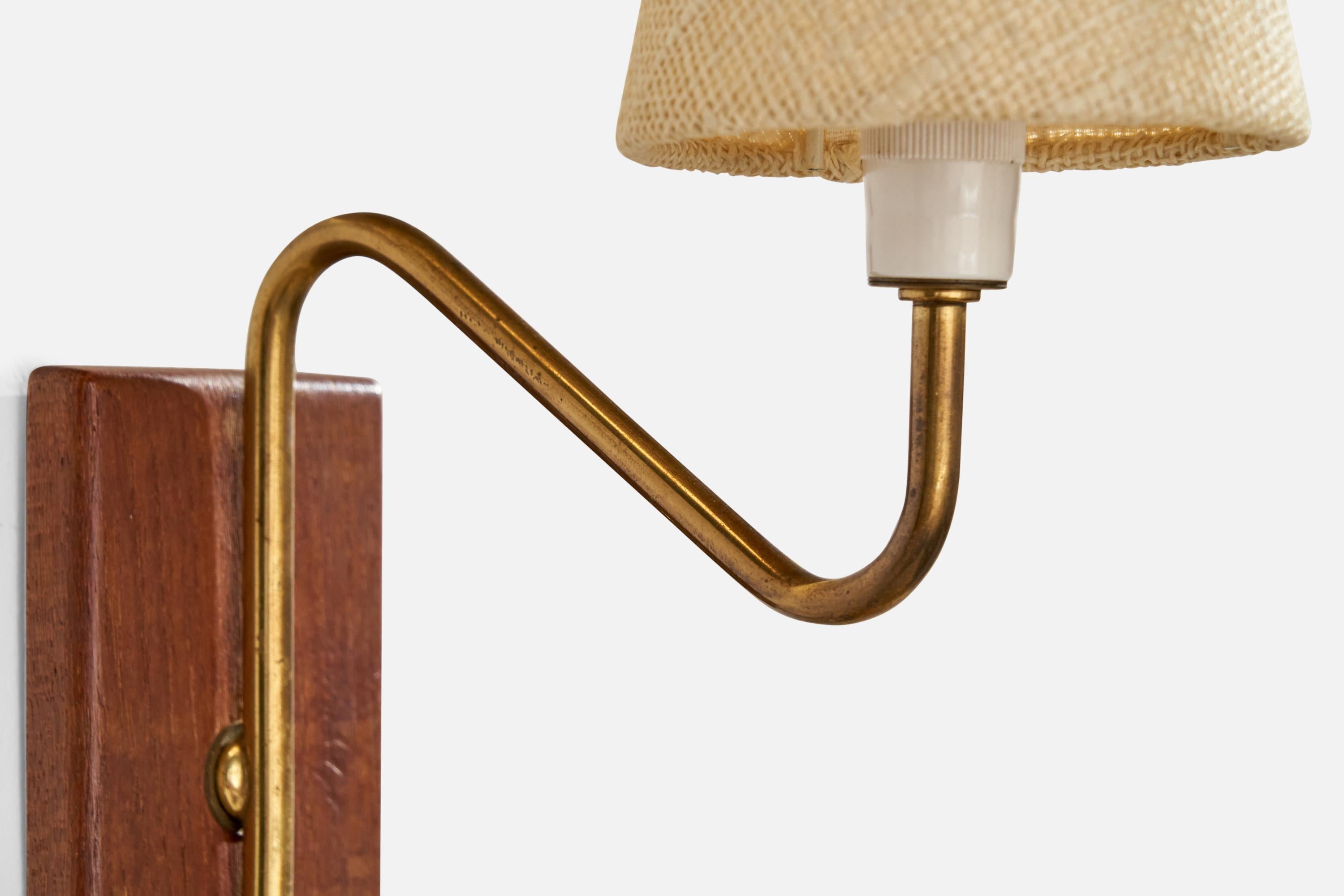 Laiton Design/One, Design-Light, laiton, teck, tissu, Suède, années 1950 en vente