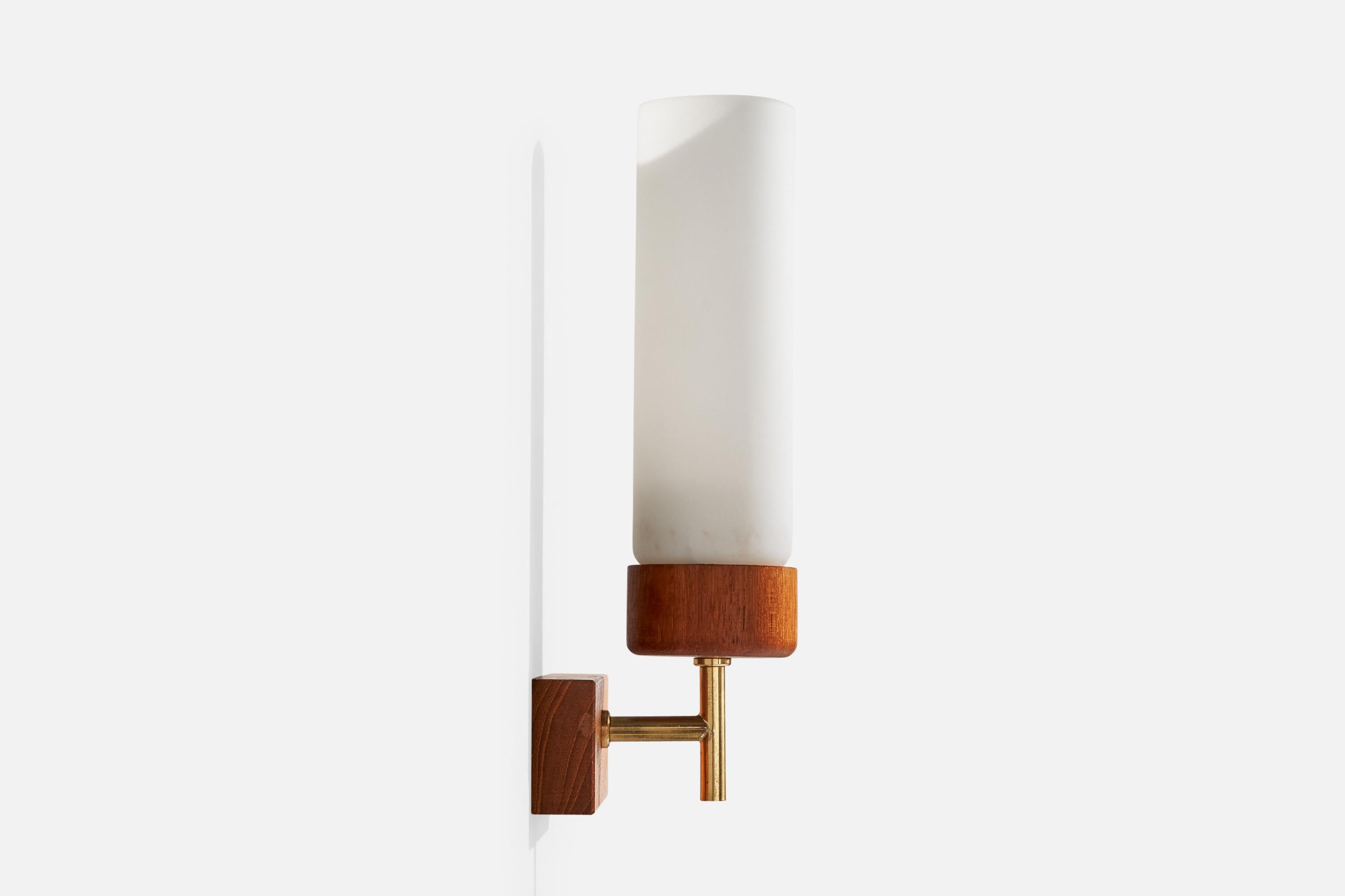 Swedish Designer, Wall Light, Brass, Teak, Glass, Sweden, 1950s In Good Condition For Sale In High Point, NC