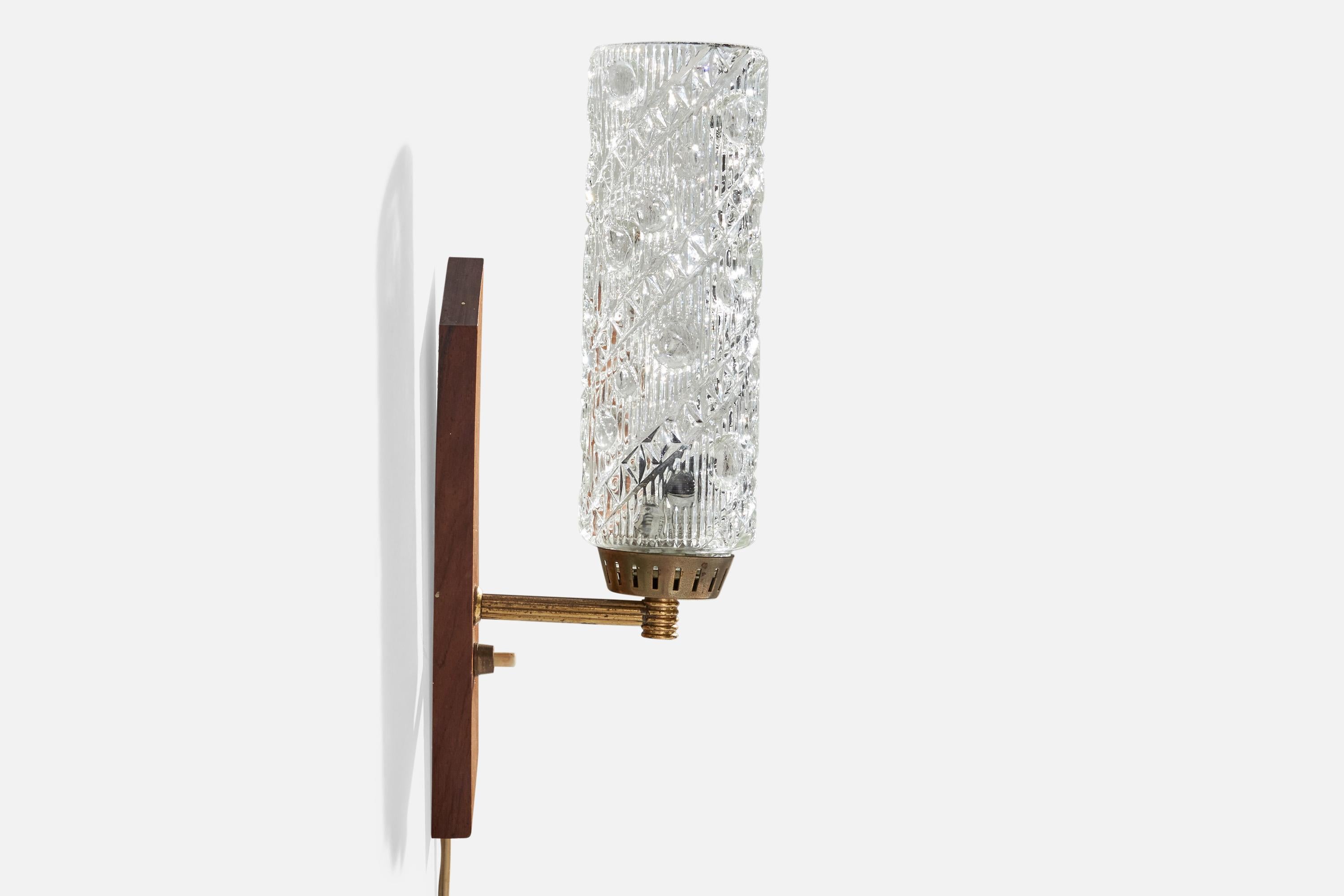 Design/One, Design-Light, laiton, teck, verre, Suède, années 1950 Bon état - En vente à High Point, NC