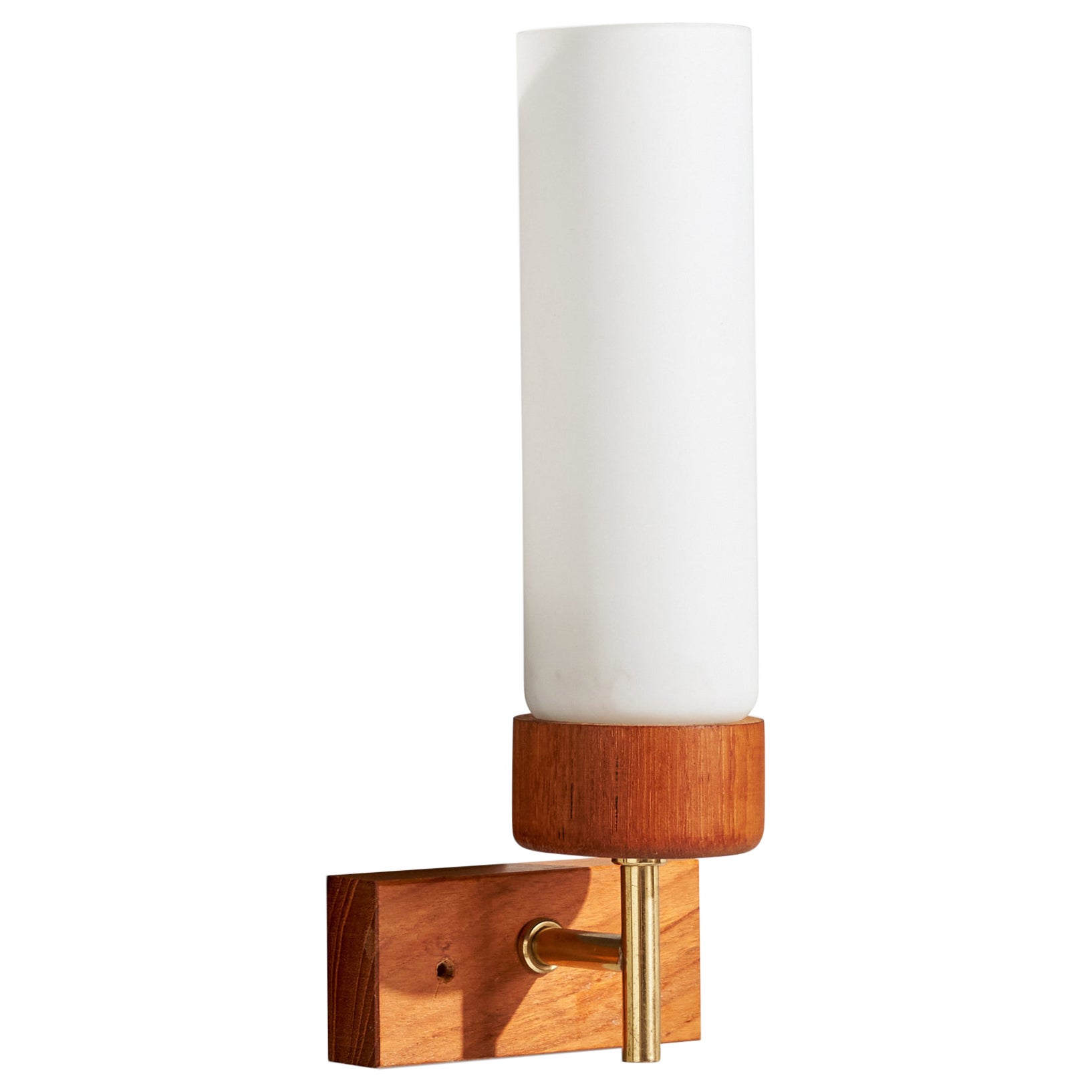 Lampada da parete di design svedese, ottone, teak, vetro, Svezia, anni '50