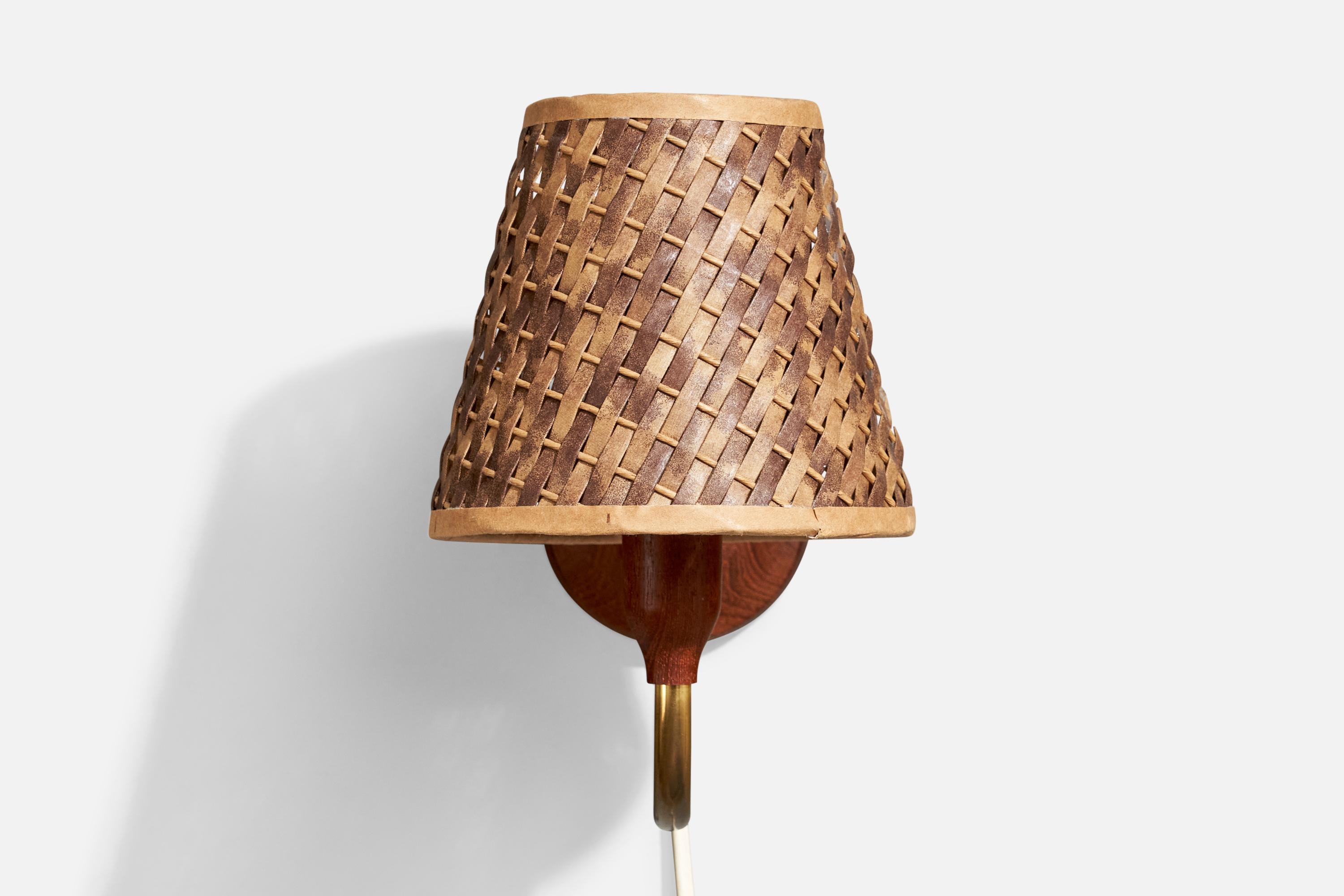 Mid-Century Modern Design/One, applique murale, laiton, teck, rotin, Suède, années 1950 en vente