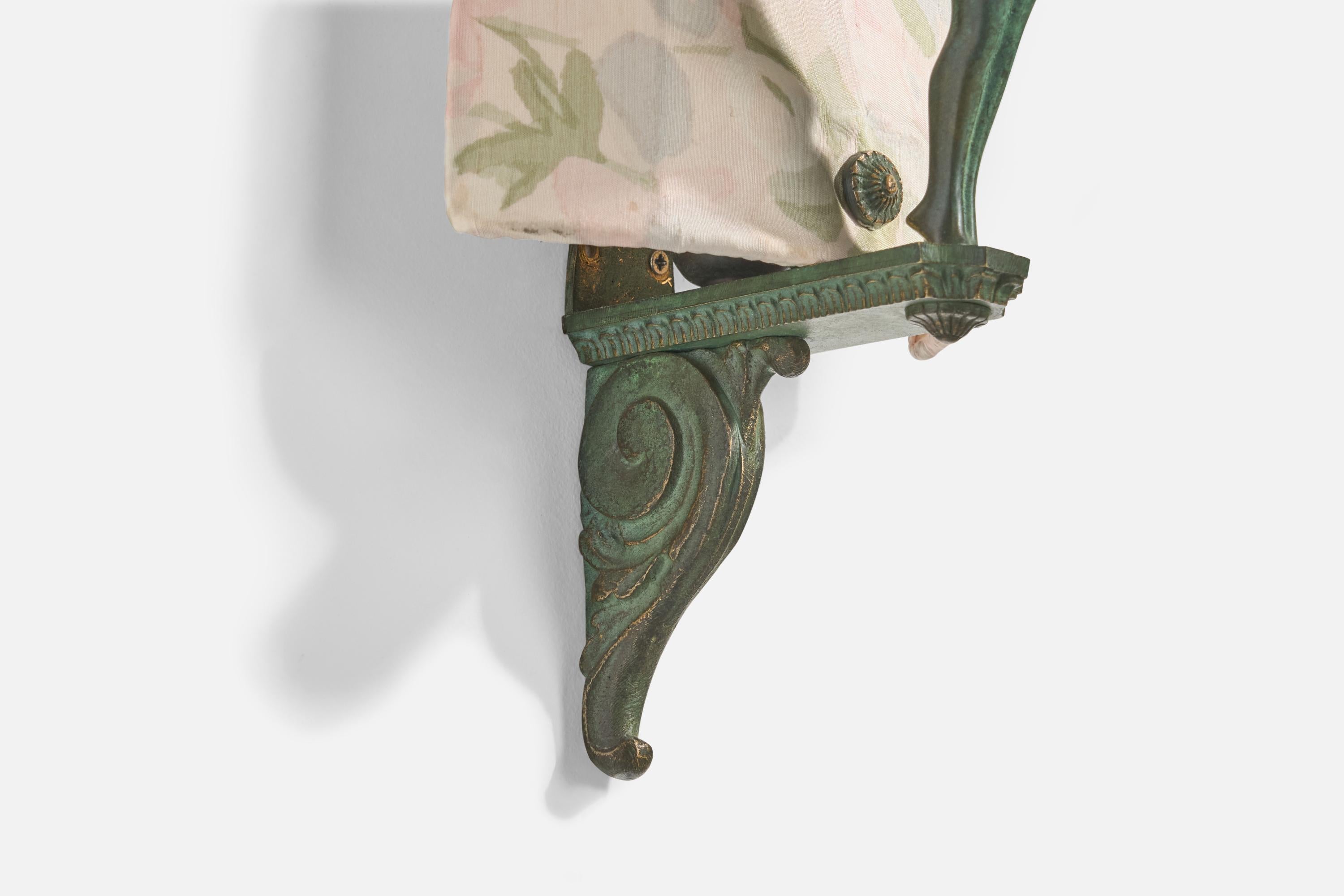 Schwedische Designerin, Wandleuchte, Bronze, Stoff, Schweden, 1930er Jahre (Mitte des 20. Jahrhunderts) im Angebot