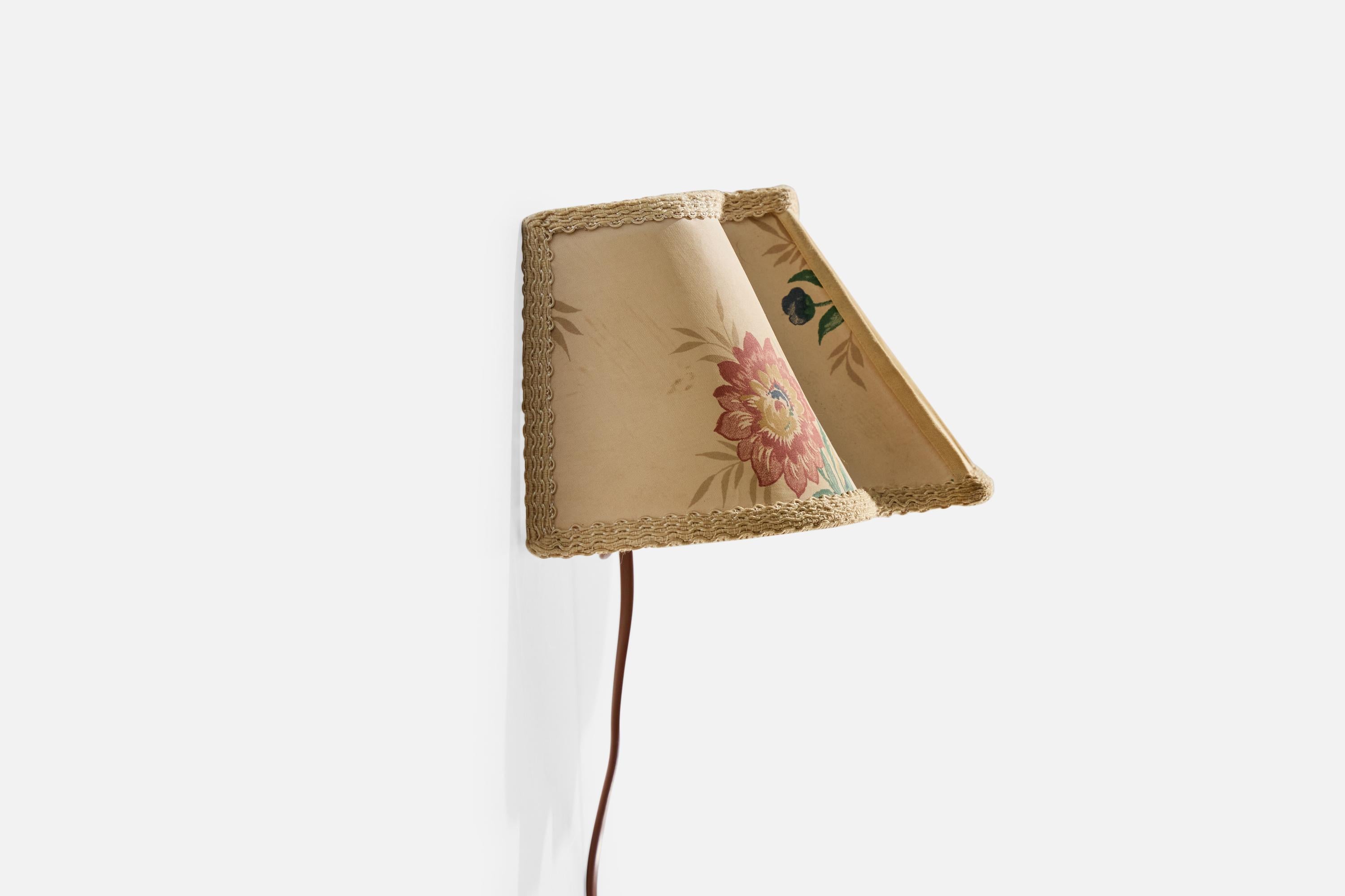 Suédois Designer suédois, applique murale, tissu, Suède, années 1940 en vente