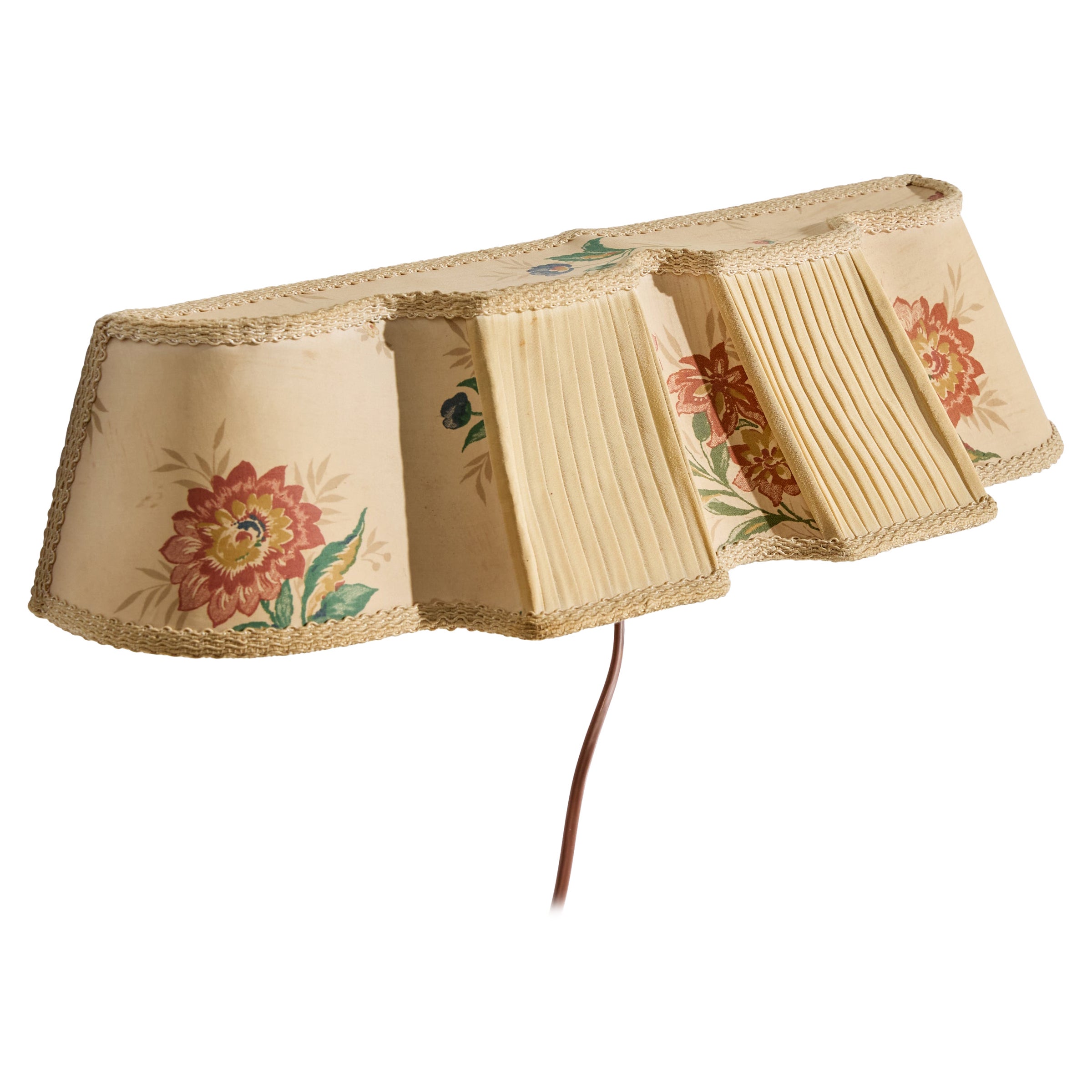 Designer suédois, applique murale, tissu, Suède, années 1940 en vente