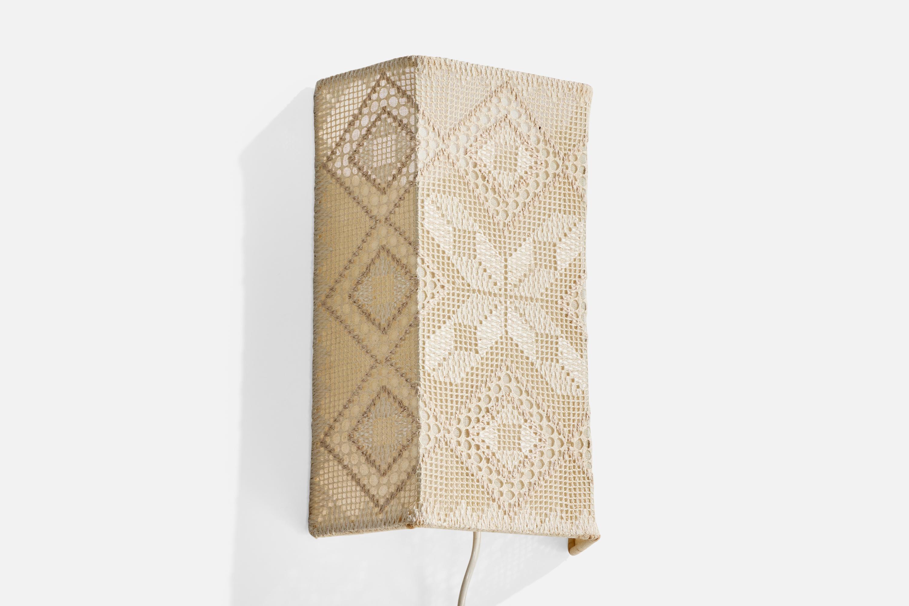 Swedish Designer, Wall Light, Fabric, Sweden, 1960s In Fair Condition For Sale In High Point, NC