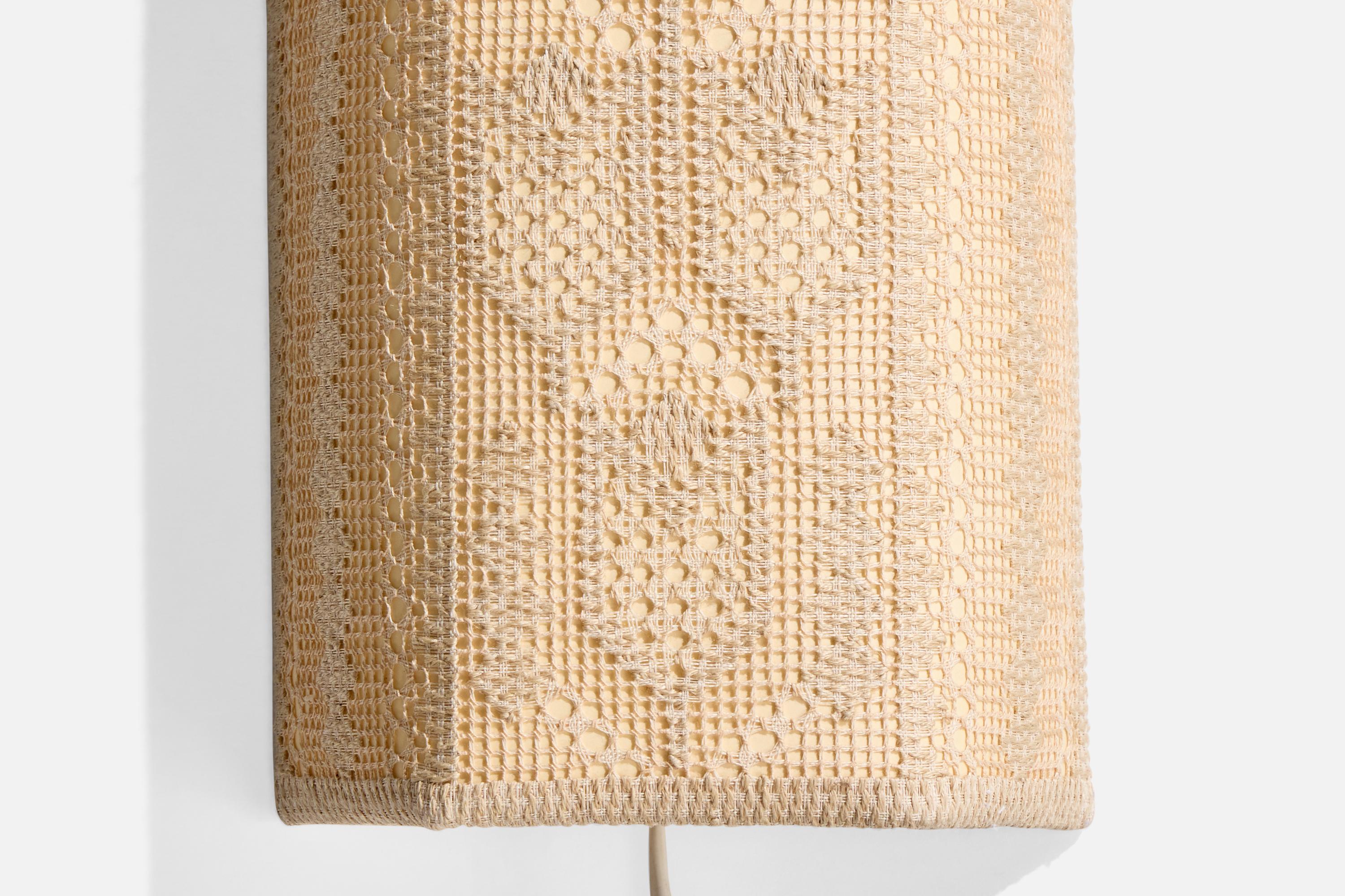Tissu Designer suédois, applique murale, tissu, Suède, années 1960 en vente