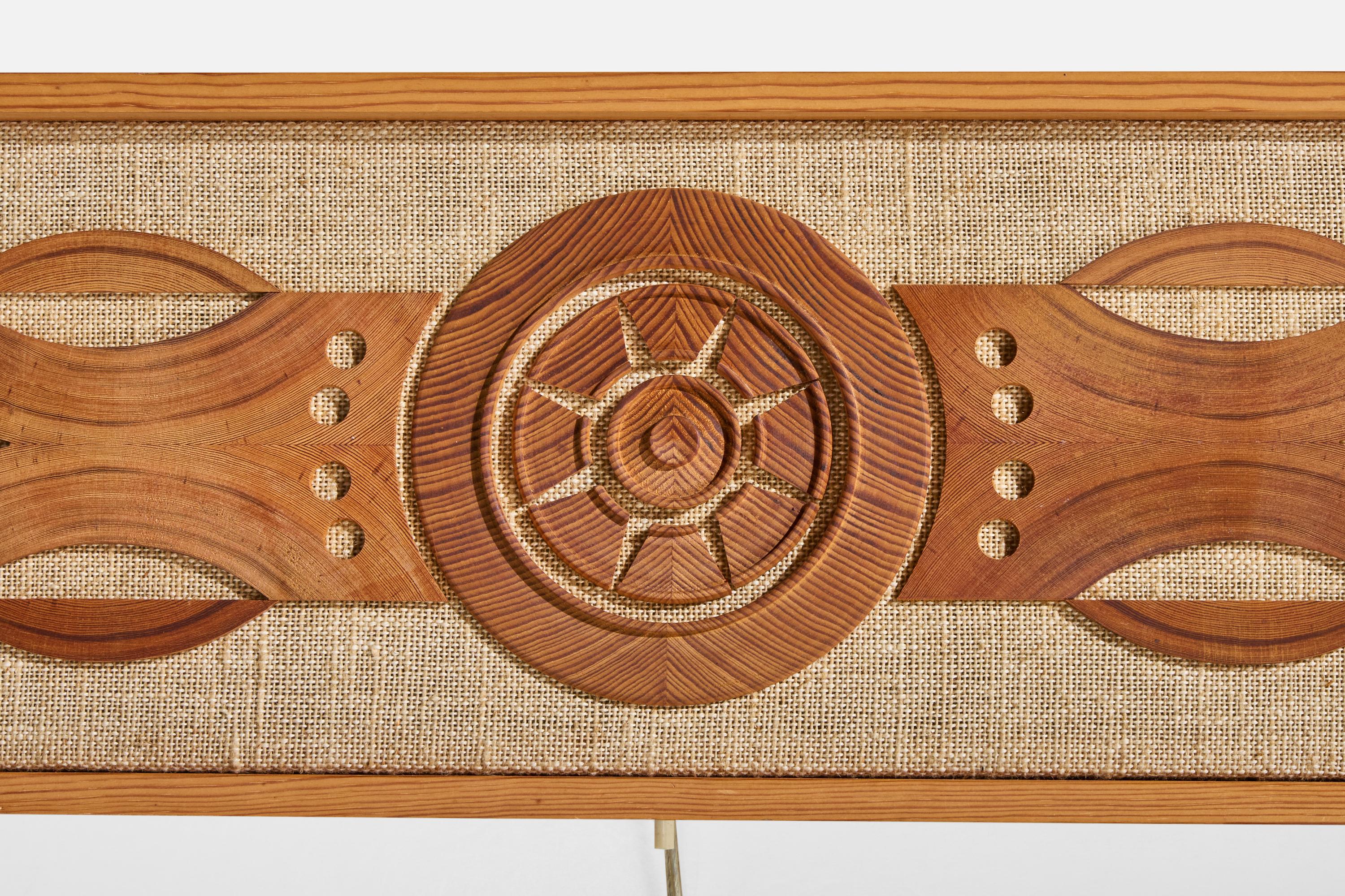 Toile de jute Designer suédois, applique murale, pin, broussin, Suède, 1970 en vente