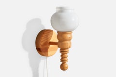 Swedish Designer, Wall Light, Pine, Sweden, 1970s