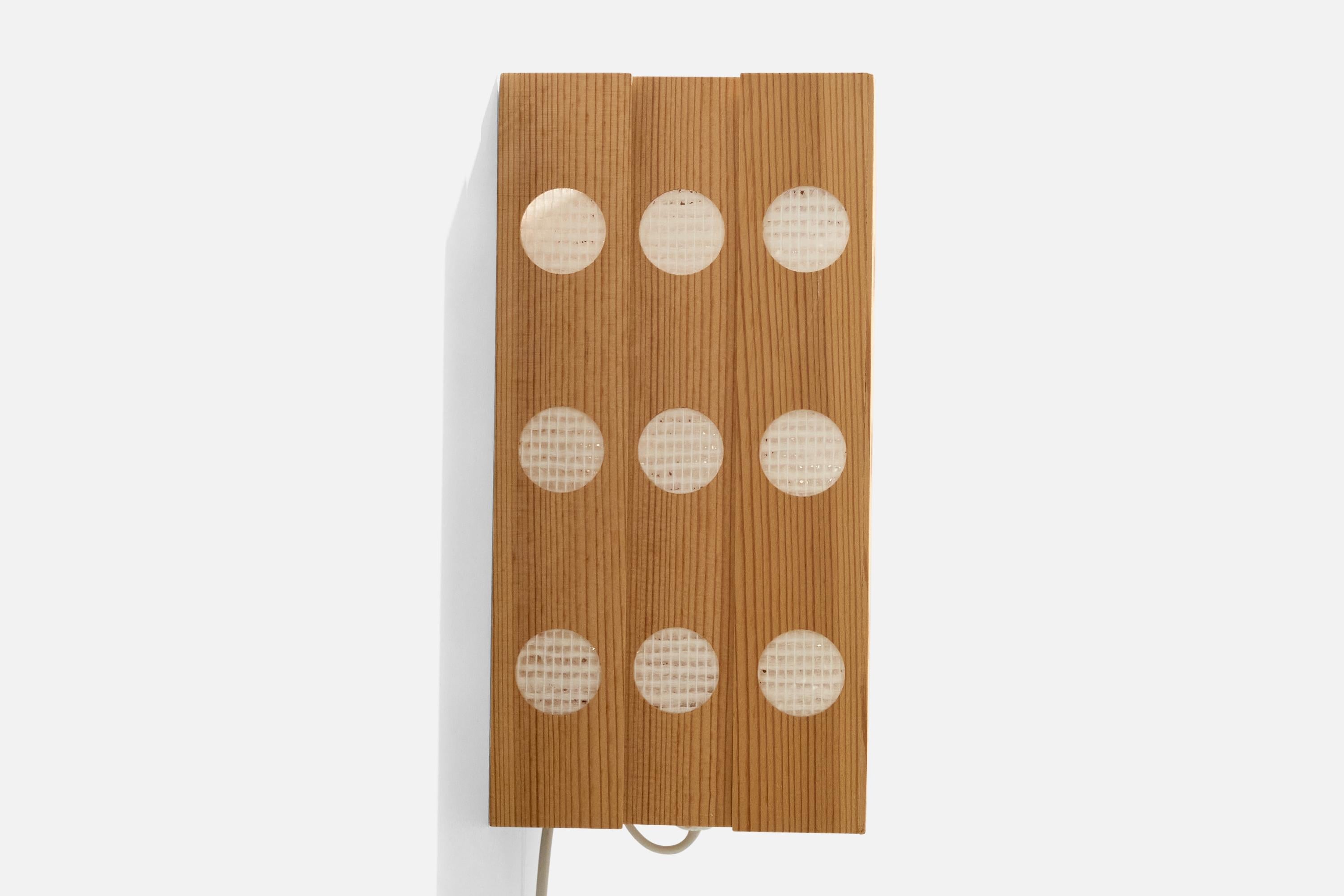 Late 20th Century Swedish Designer, Wall Light, Pine, Raffia, Sweden, 1970s For Sale