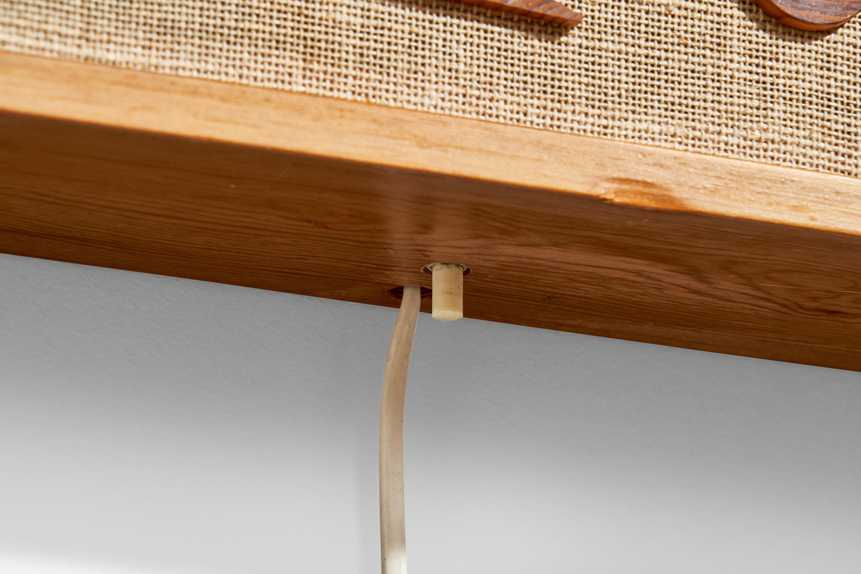 Designer suédois, applique murale, pin, raphia, Suède, 1971 en vente 9