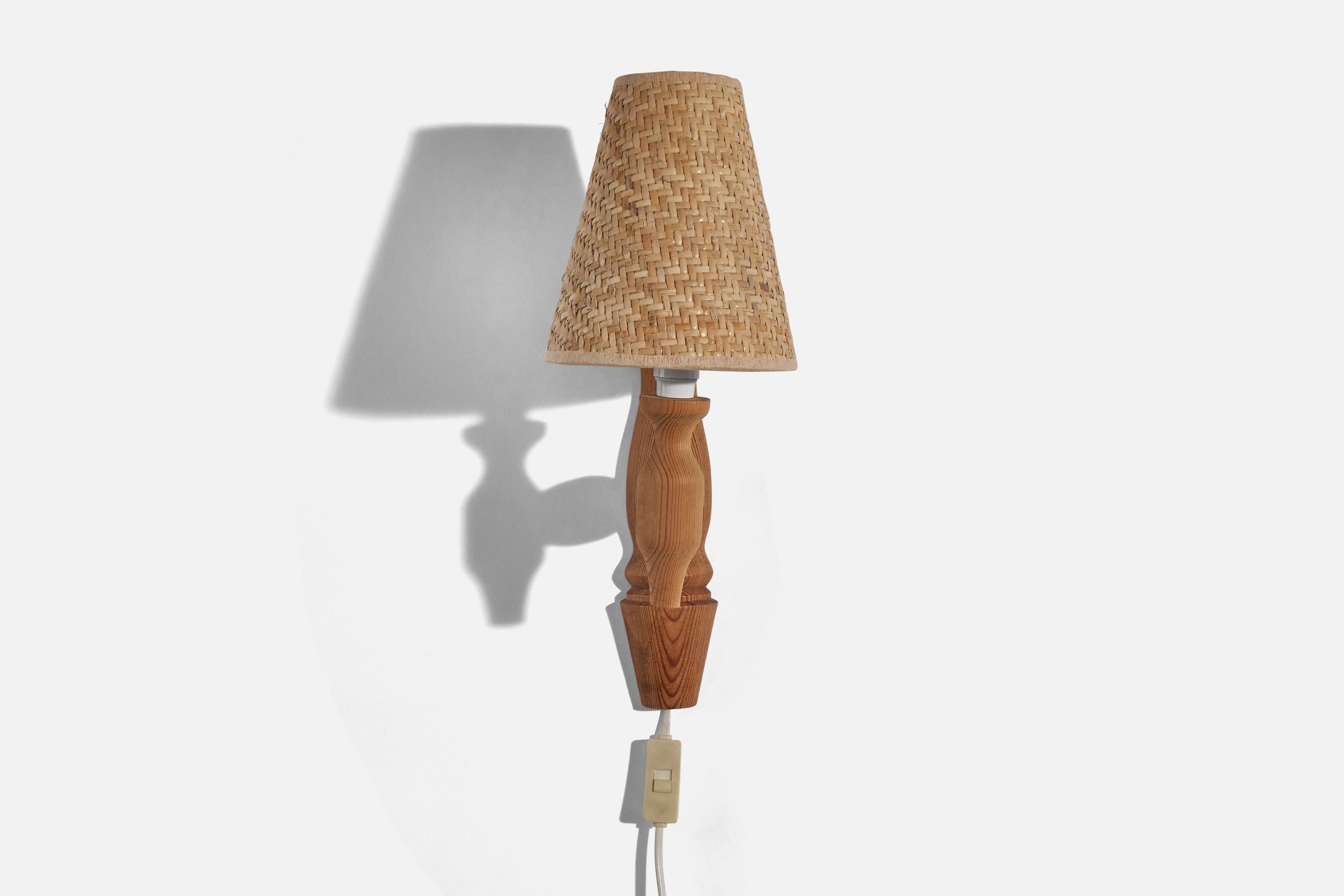 Post-Modern Swedish Designer, Wall Light, Pine, Rattan, Sweden, c. 1970s For Sale