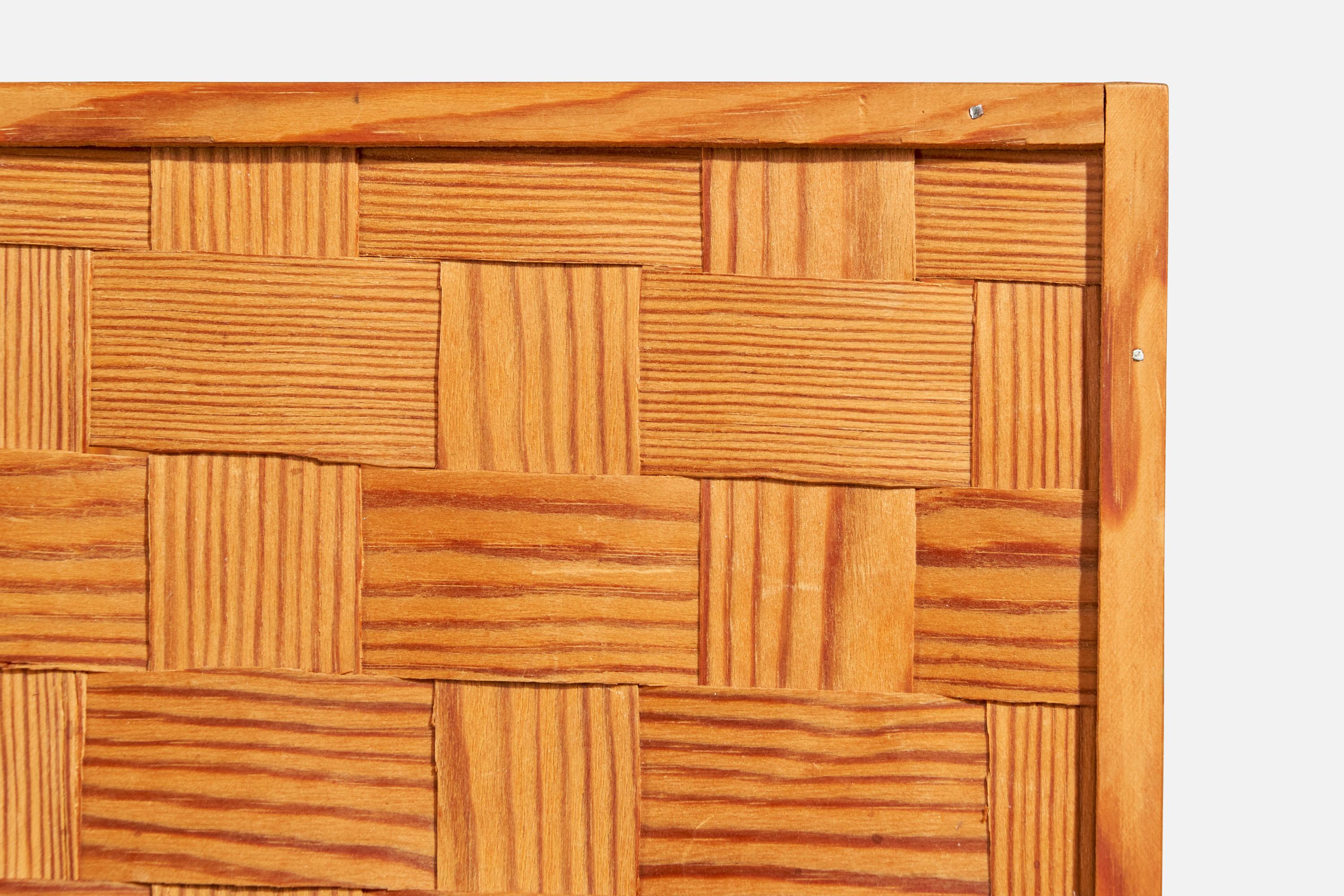 Milieu du XXe siècle Créateur suédois, applique murale, pin, Suède, années 1960 en vente