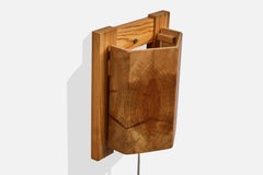 Swedish Designer, Wall Light, Pine, Sweden, 1970s