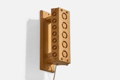 Swedish Designer, Wall Light, Pine, Sweden, 1970s