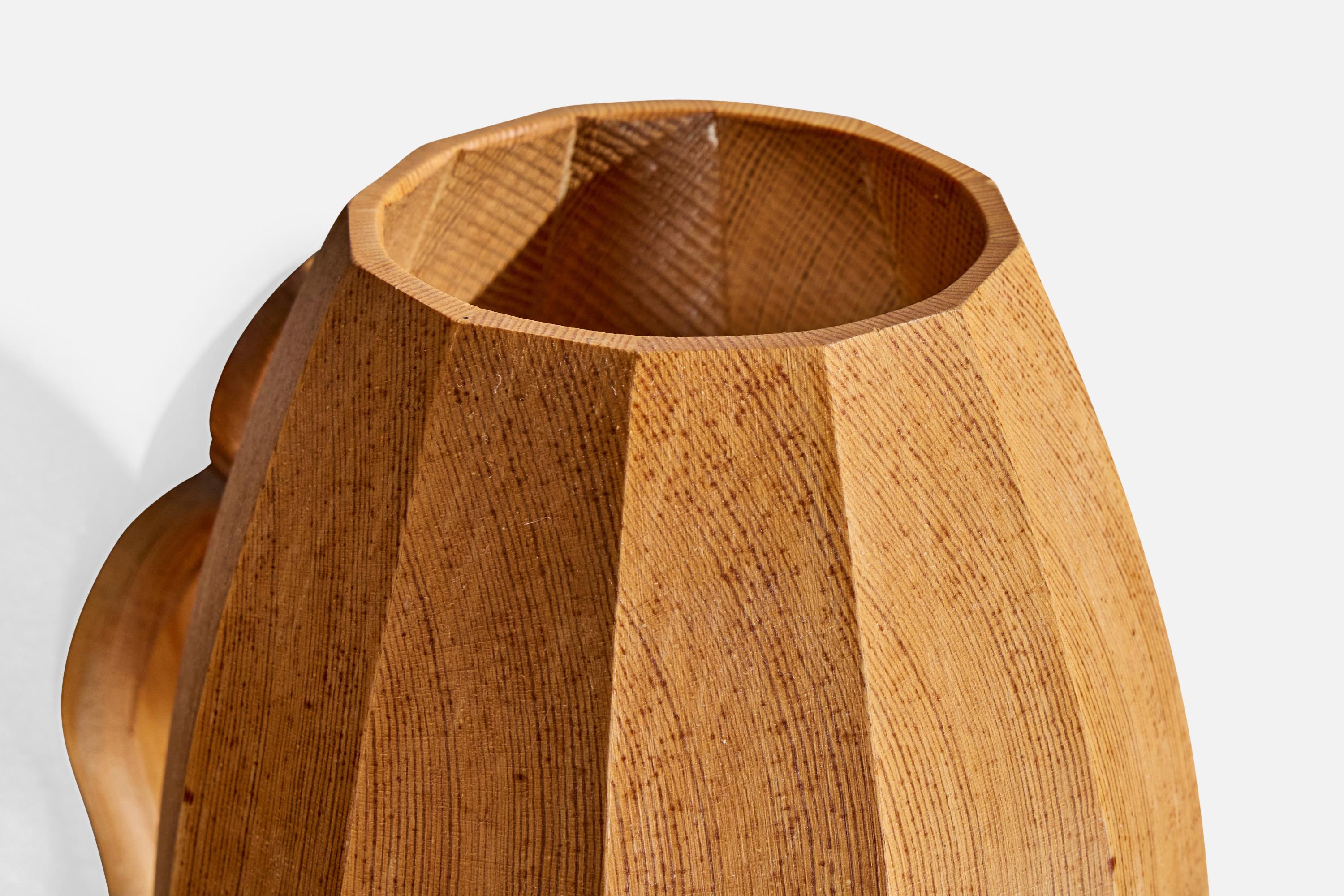 Diseñador sueco, Lámpara de pared, Pino, Suecia, Años 70 finales del siglo XX en venta