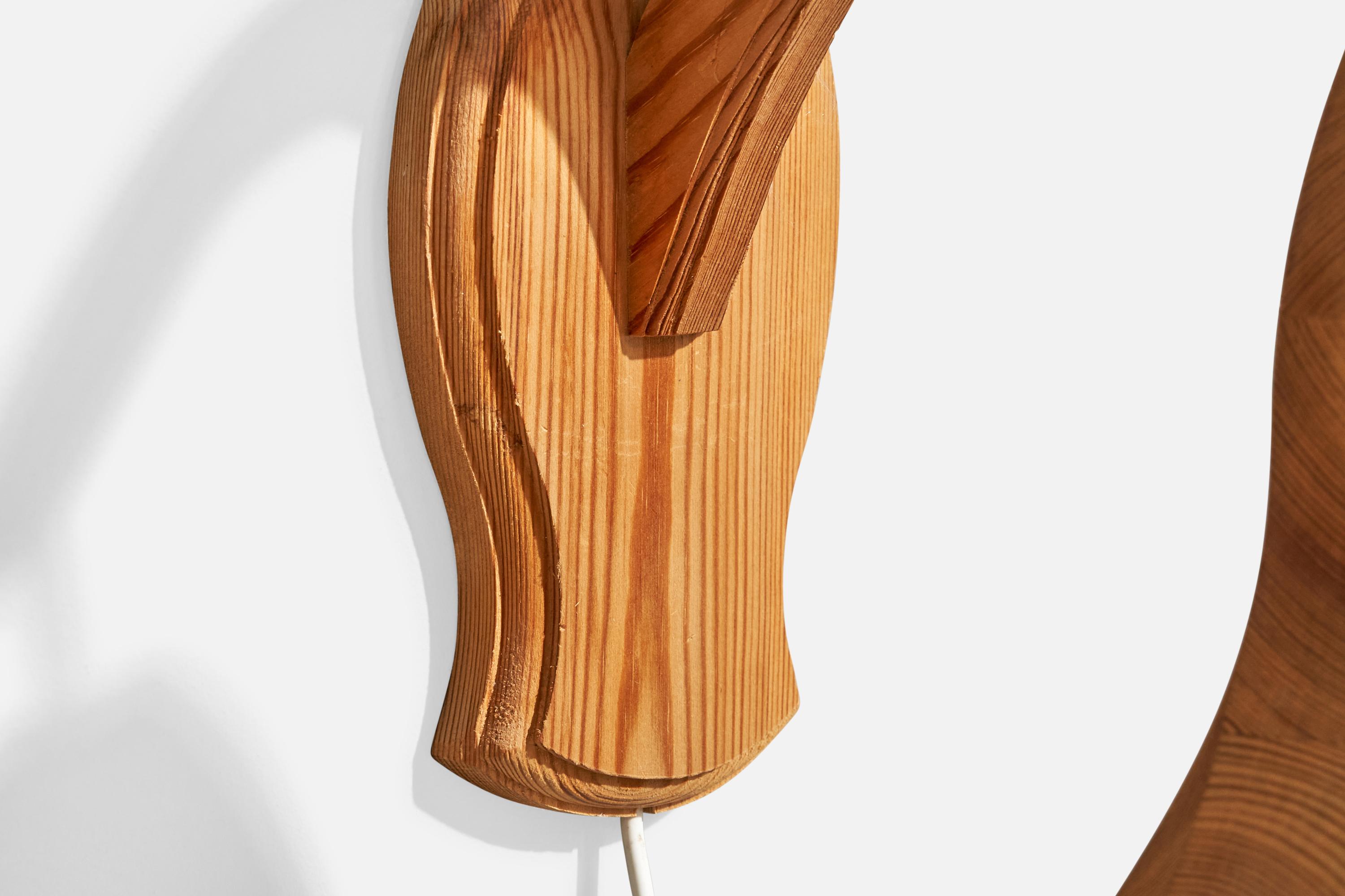 Créateur suédois, applique murale, pin, Suède, années 1970 en vente 1