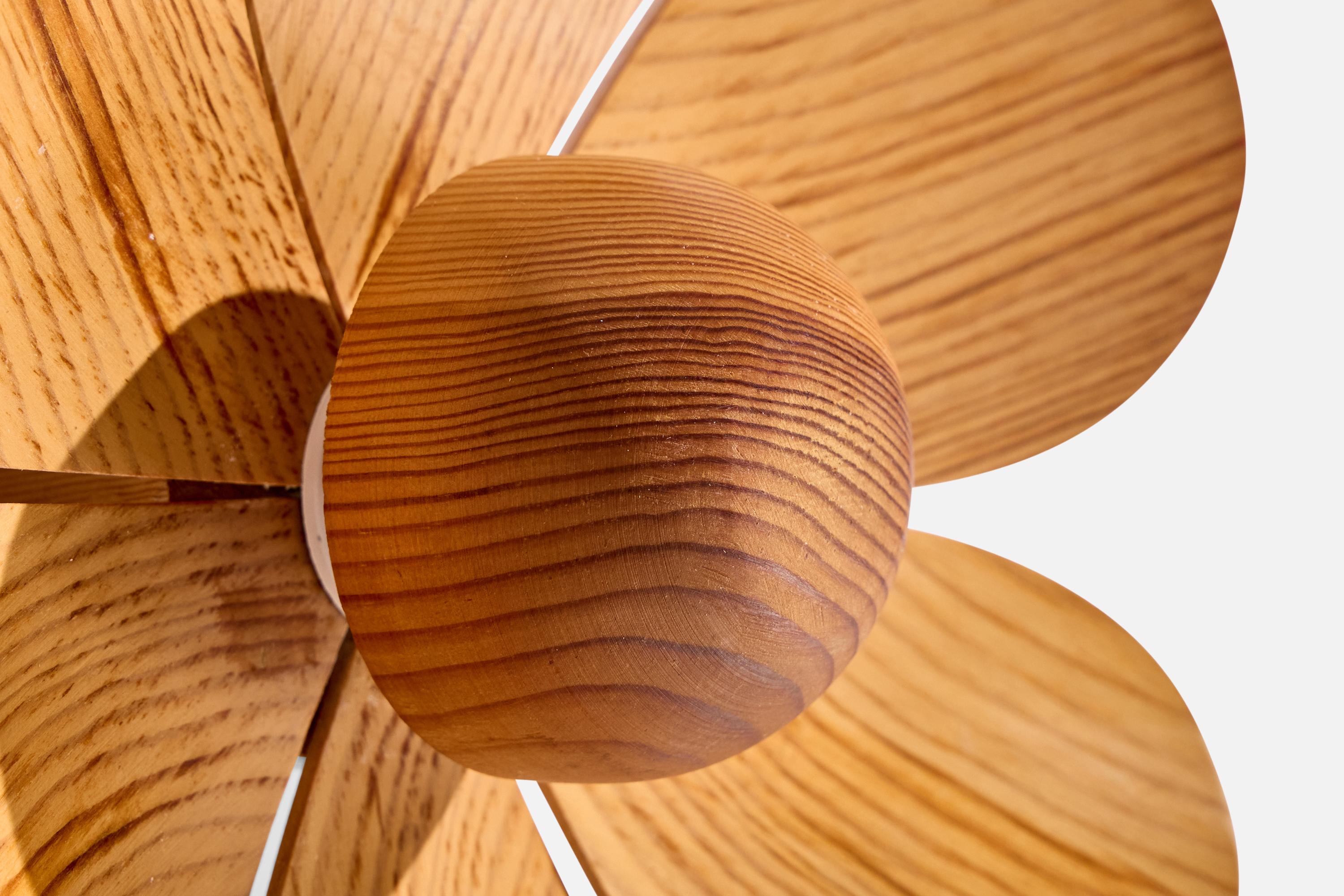 Swedish Designer, Wall Light, Pine, Sweden, 1970s For Sale 1