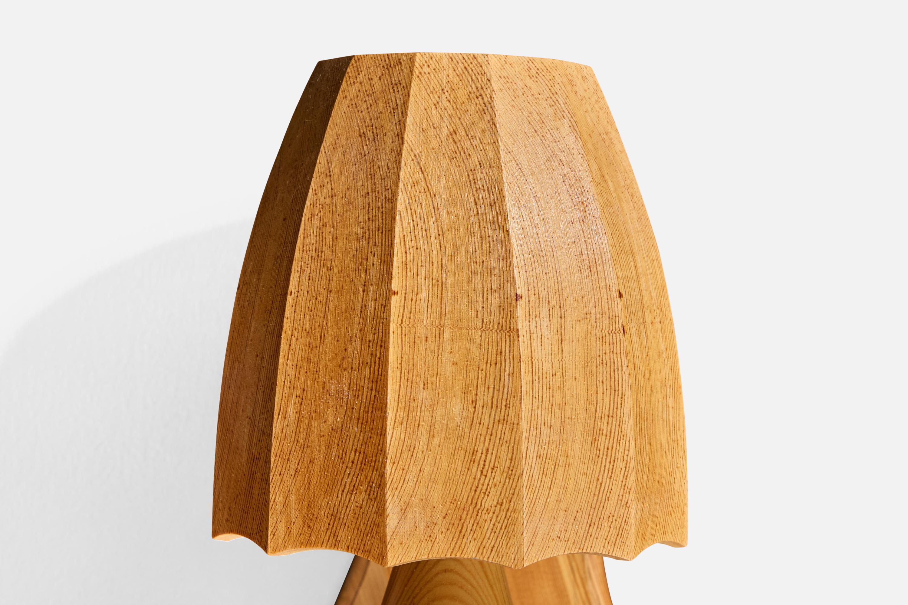 Diseñador sueco, Lámpara de pared, Pino, Suecia, Años 70 en venta 1