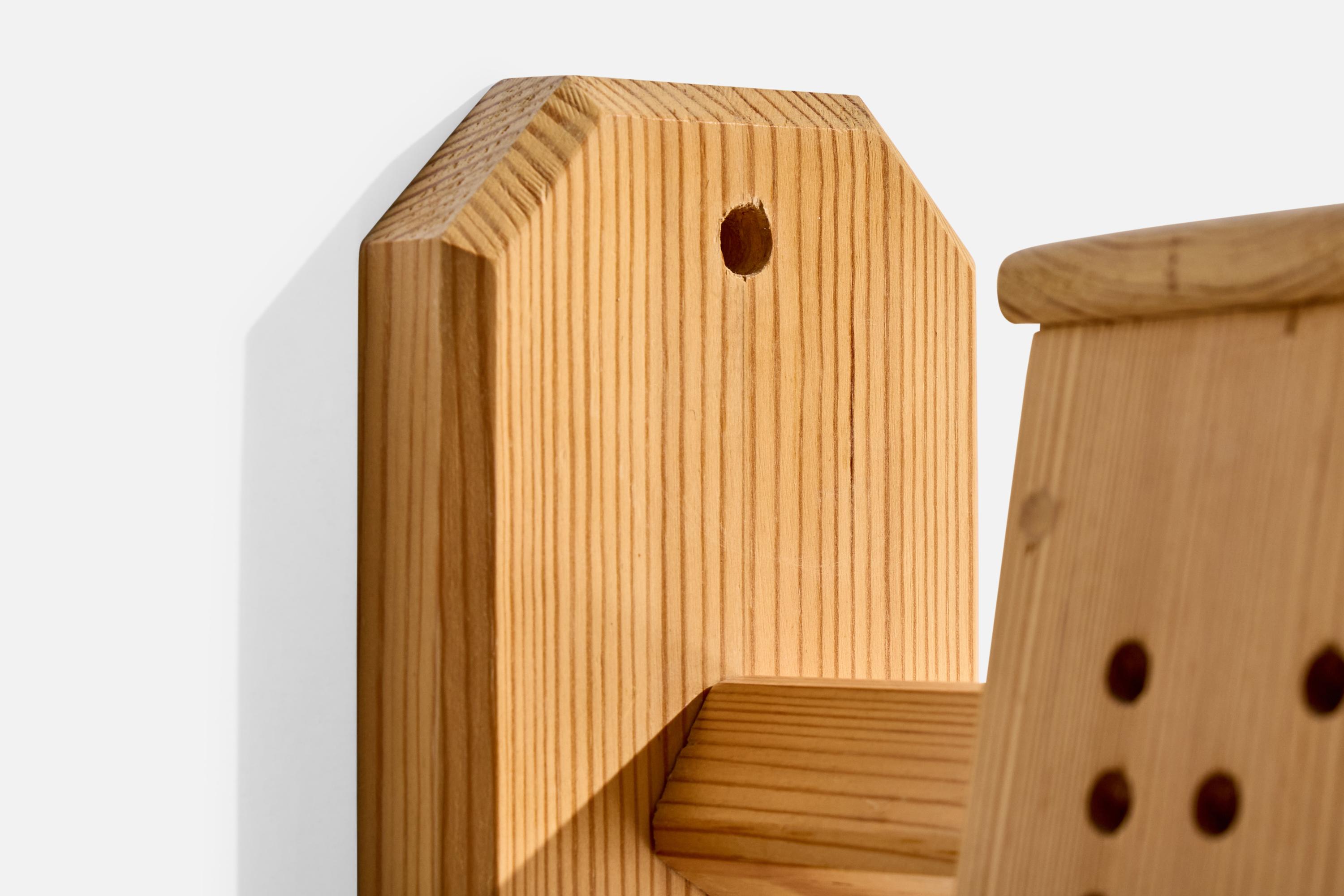 Wood Swedish Designer, Wall Light, Pine, Sweden, 1980s For Sale