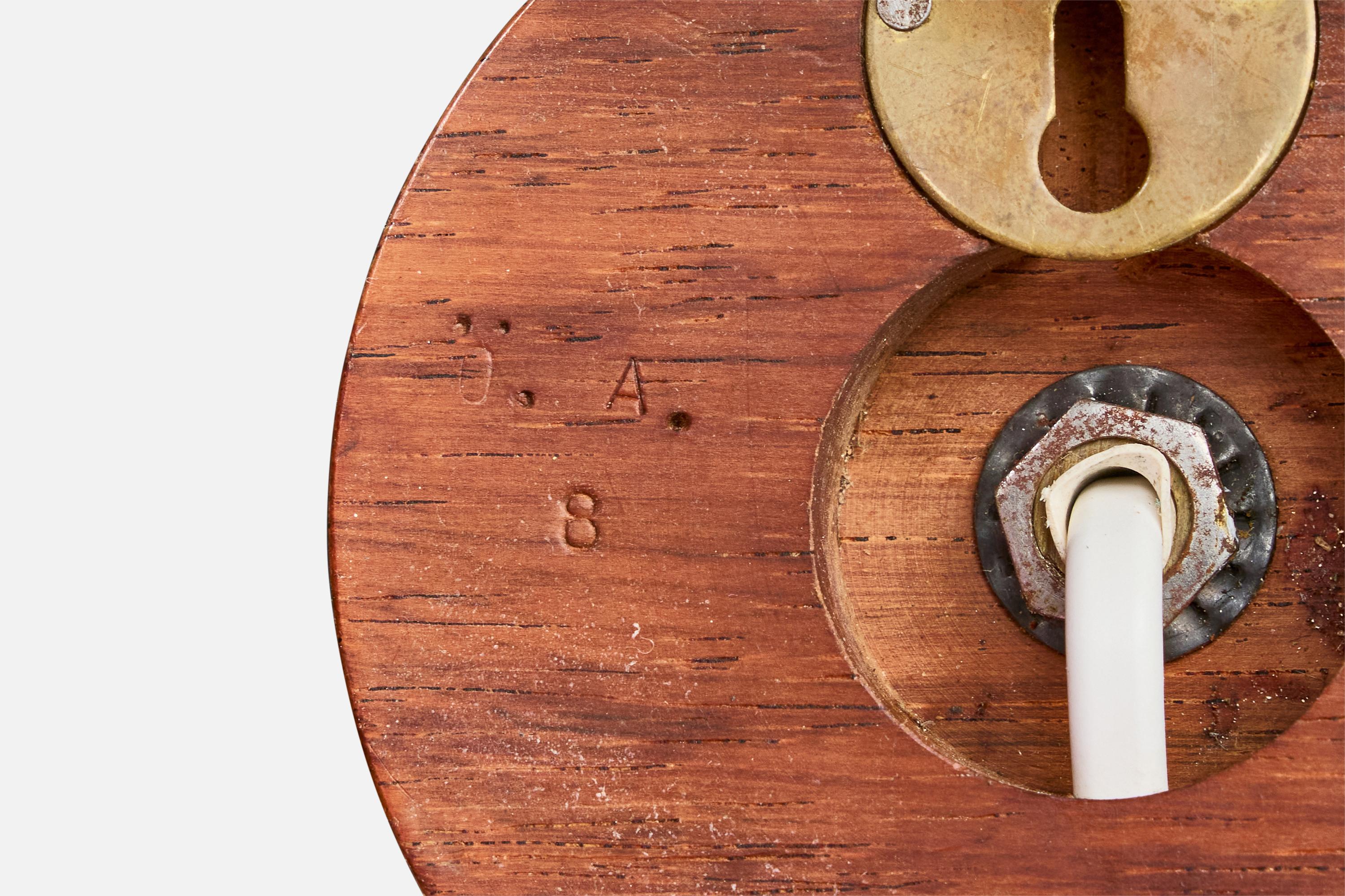 Lampada da parete di design svedese, teak, ottone, vetro, Svezia, anni '50 in vendita 5