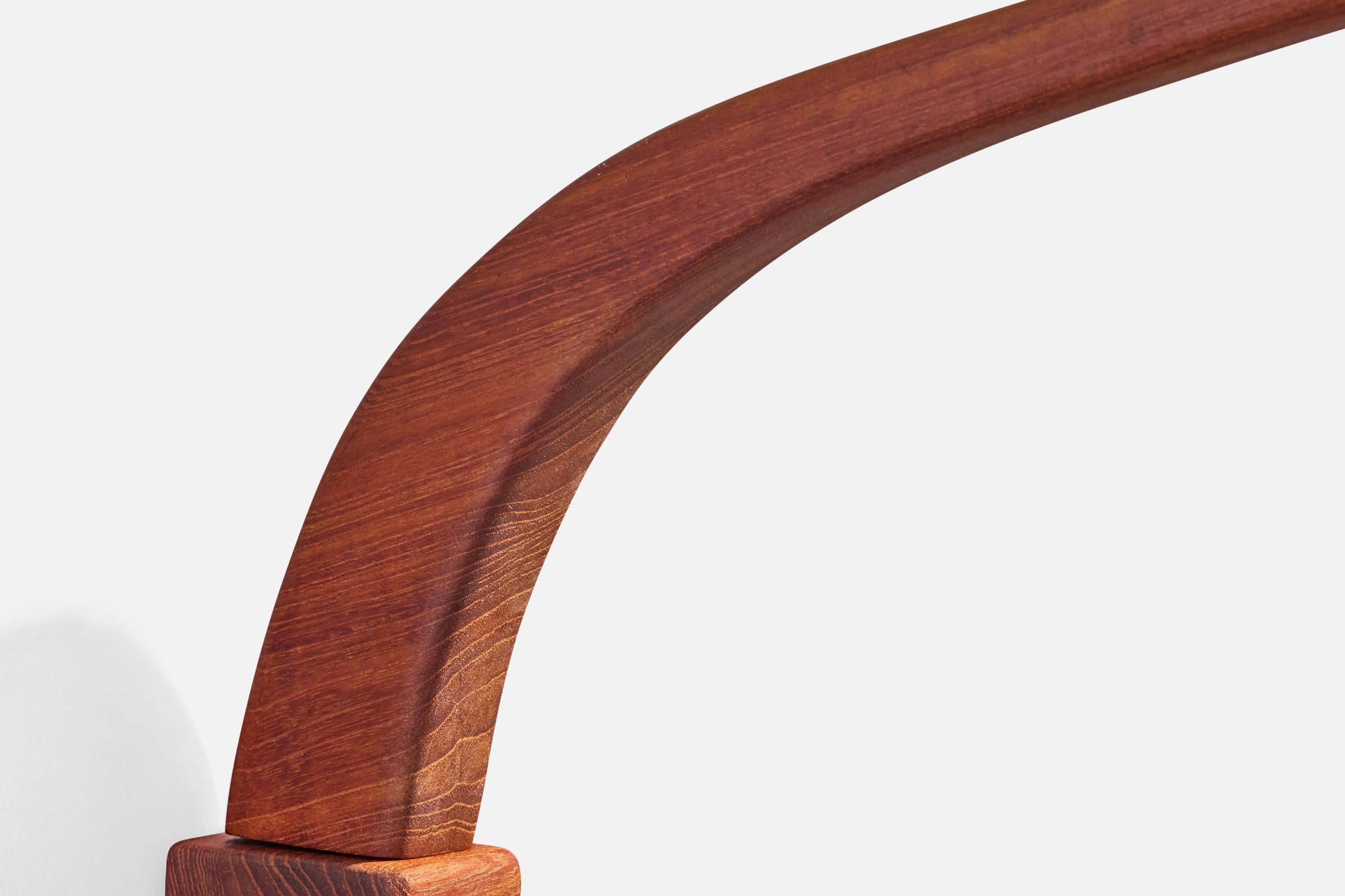 Metà XX secolo Lampada da parete di design svedese, teak, tessuto, Svezia, anni '50 in vendita