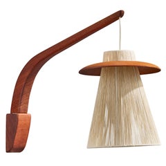 Lampada da parete di design svedese, teak, tessuto, Svezia, anni '50