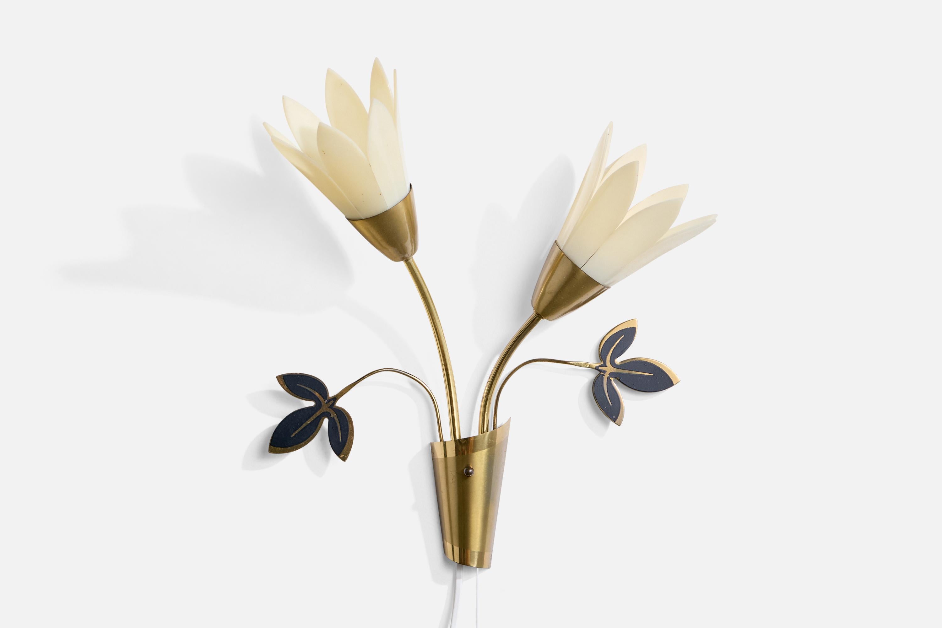 Swedish Designer, Wall Lights, Brass, Acrylic, Sweden, 1970s In Good Condition In High Point, NC