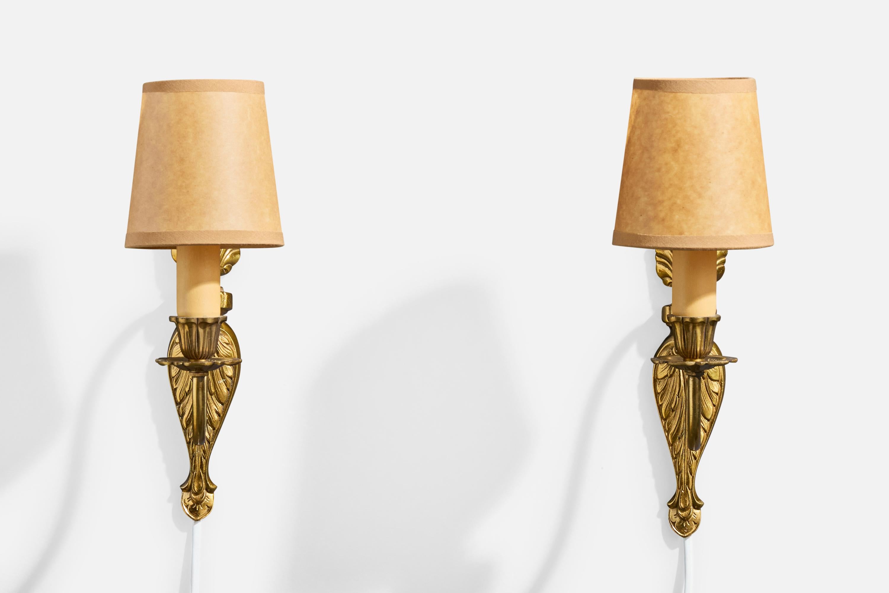 Scandinavian Modern Swedish Designer, Wall Lights, Brass, Bakelite, Parchment, Sweden, 1940s For Sale