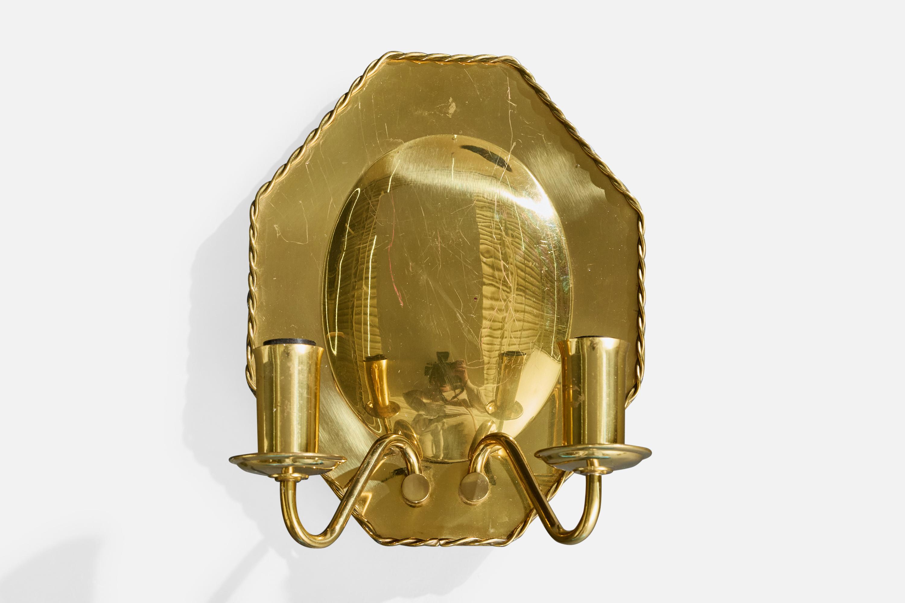 Diseñador sueco, apliques de pared, latón, tela, Suecia, década de 1940 mediados del siglo XX en venta